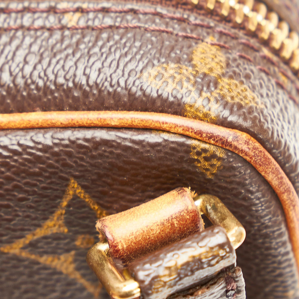 Louis Vuitton Monogram Pochette Marly Bandouliere (SHG-cs8aH8)