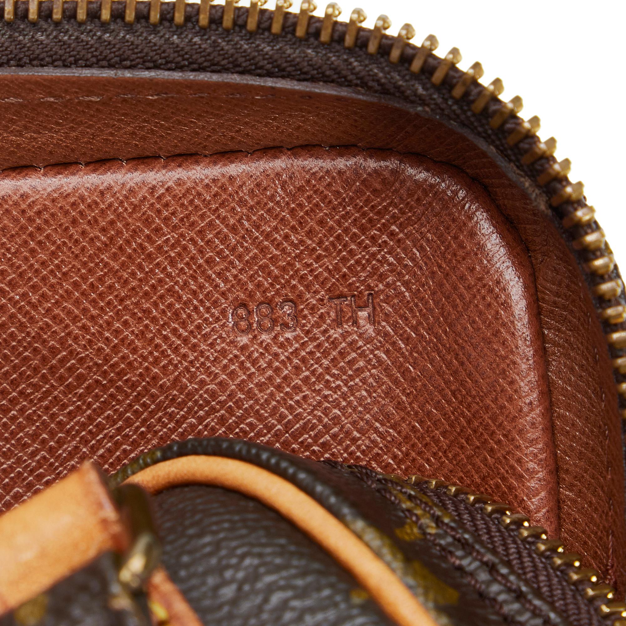 Louis Vuitton Monogram Pochette Marly Bandouliere (SHG-zkEFpR)
