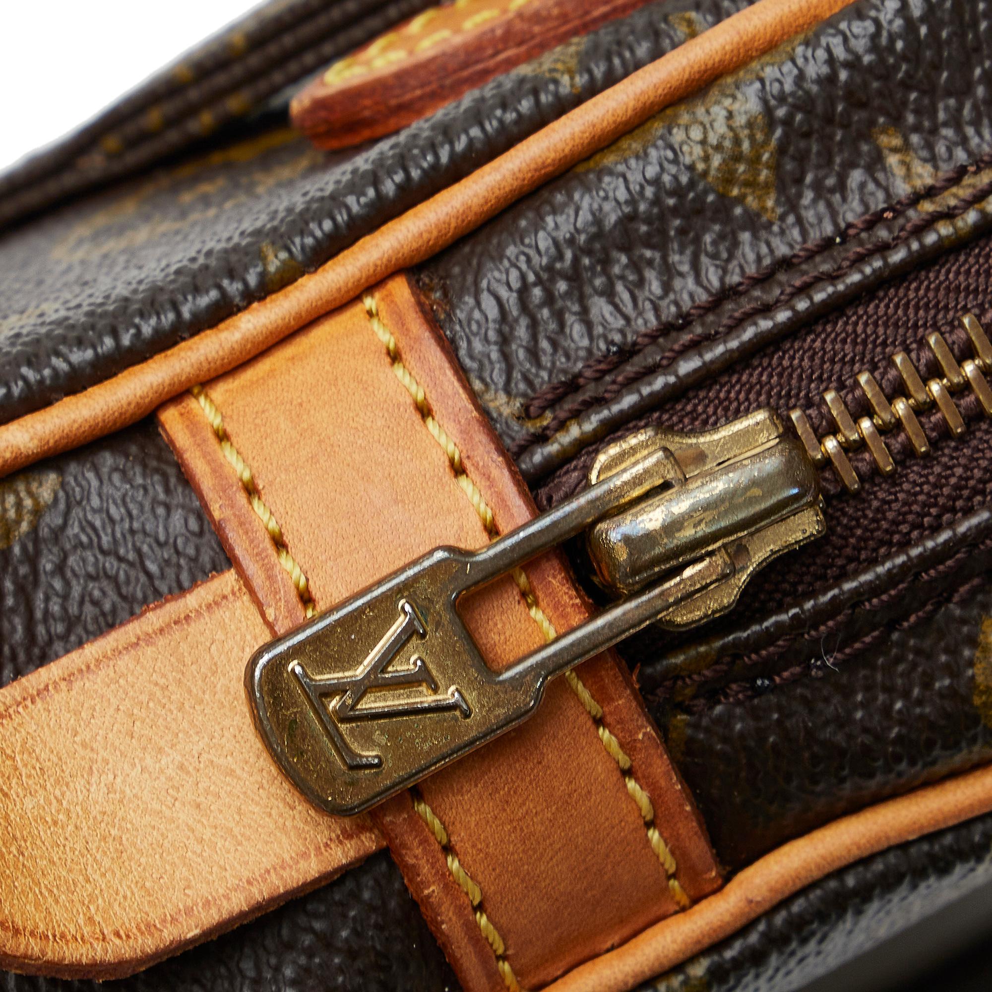 Louis Vuitton Monogram Pochette Marly Bandouliere (SHG-zkEFpR)