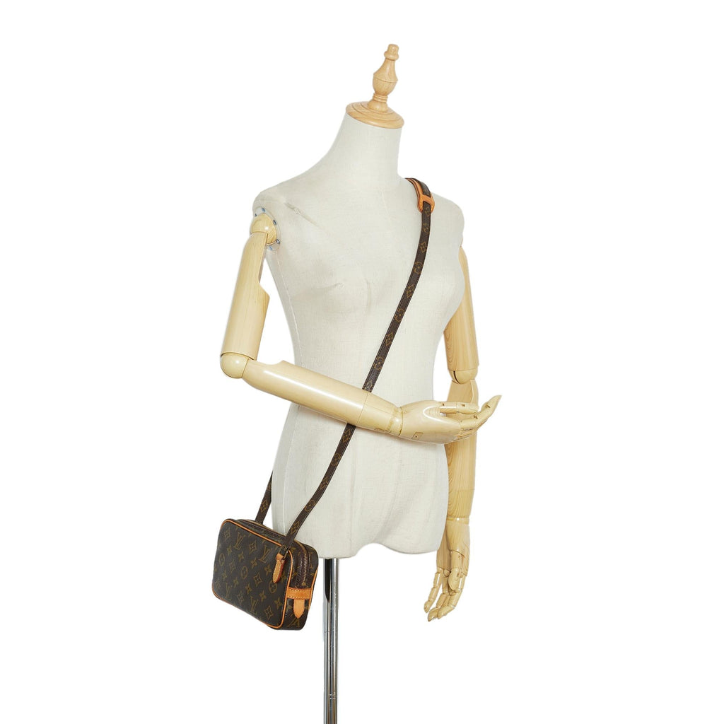 Louis Vuitton Monogram Pochette Marly Bandouliere (SHG-zkEFpR)