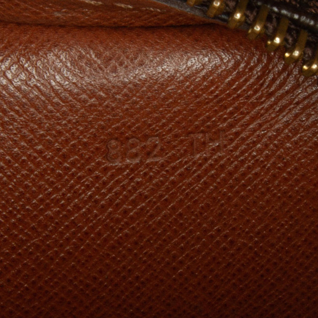 Louis Vuitton Monogram Pochette Marly Bandouliere (SHG-FWq3Sr)