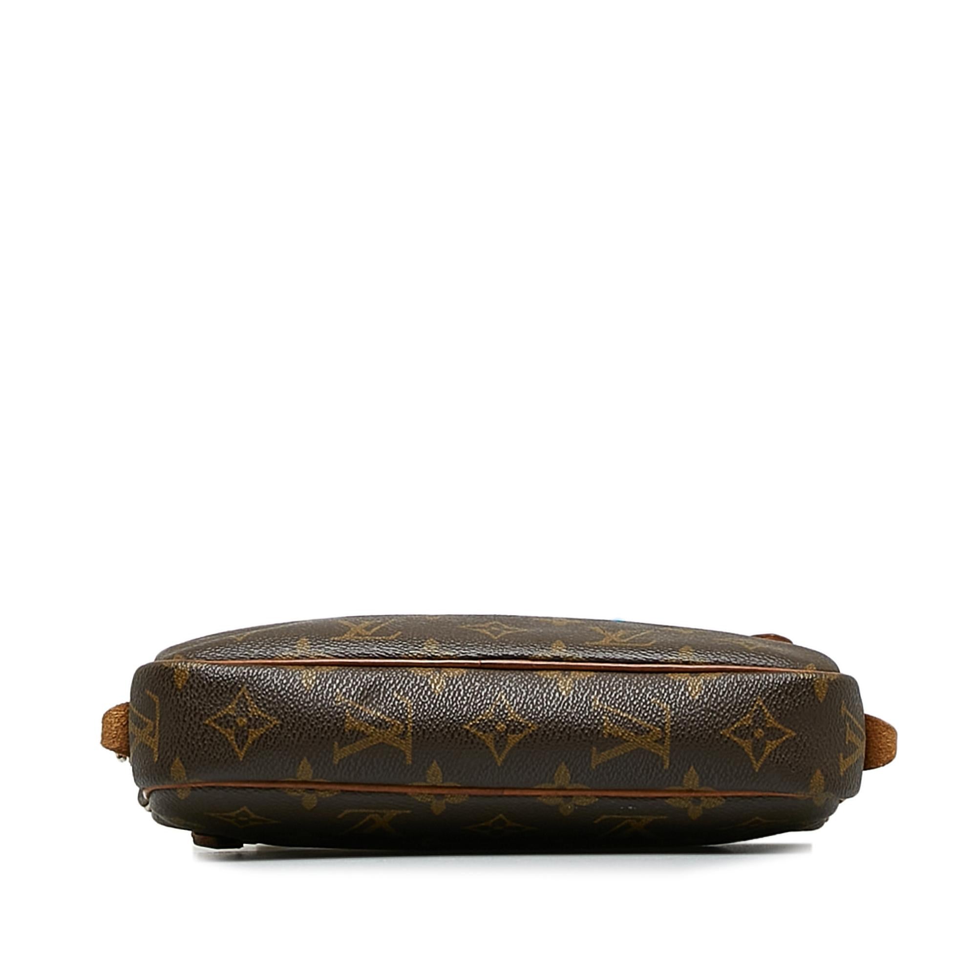 Louis Vuitton Monogram Pochette Marly Bandouliere (SHG-F4V91h)