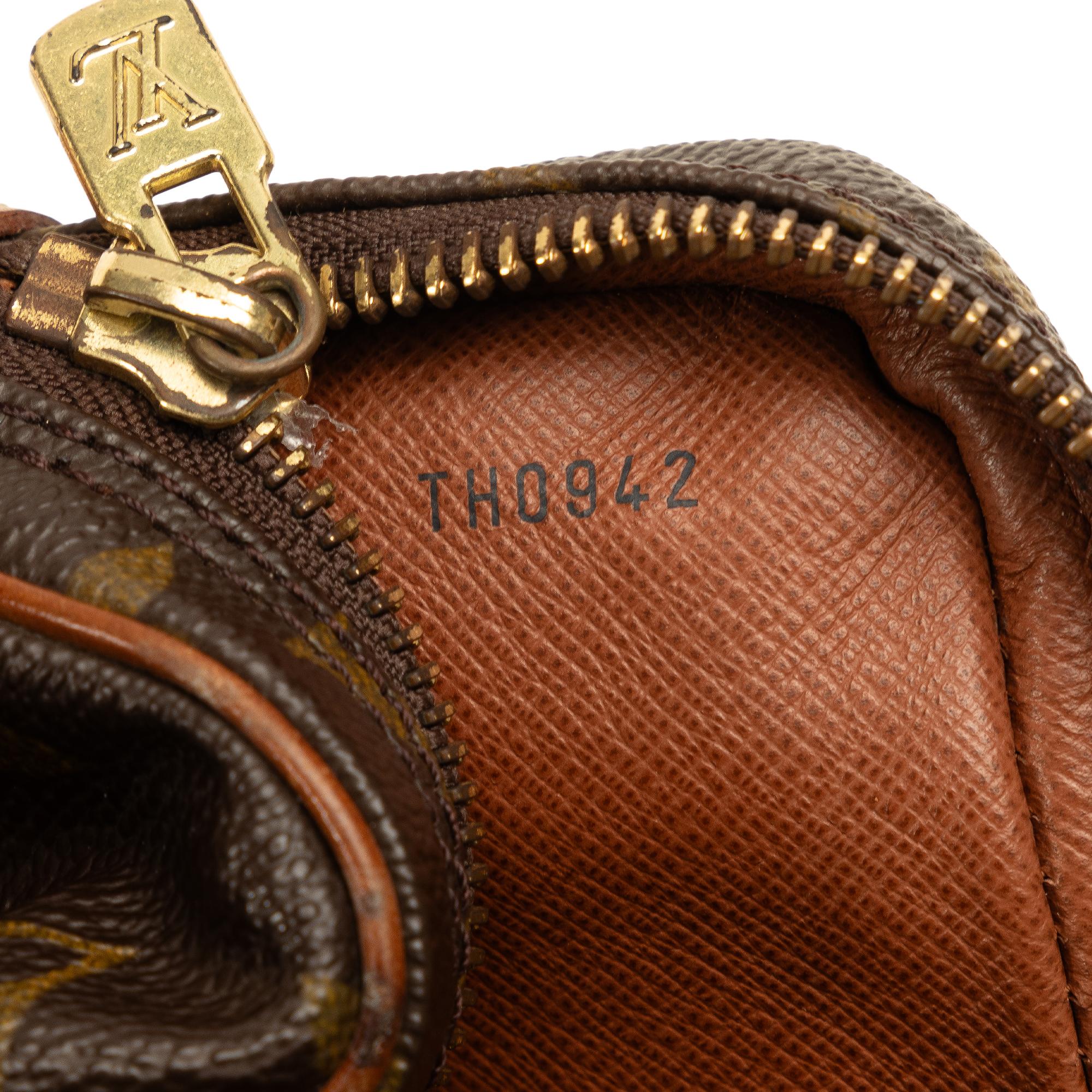 Louis Vuitton Monogram Pochette Marly Bandouliere (SHG-HCXRxe)