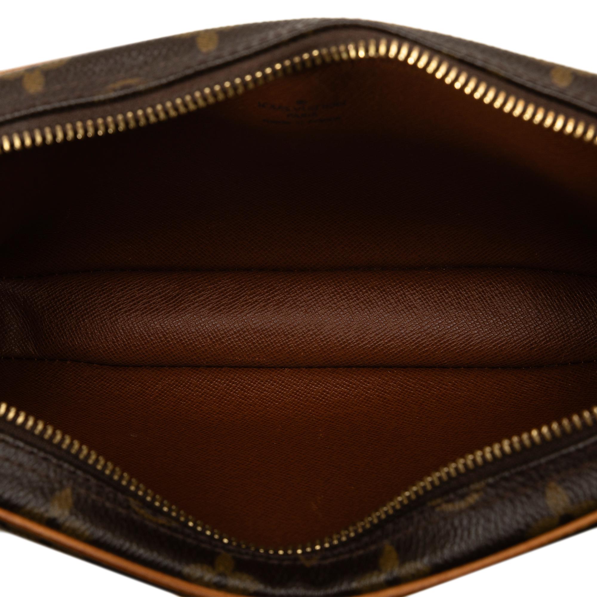 Louis Vuitton Monogram Pochette Marly Bandouliere (SHG-PJWALs)