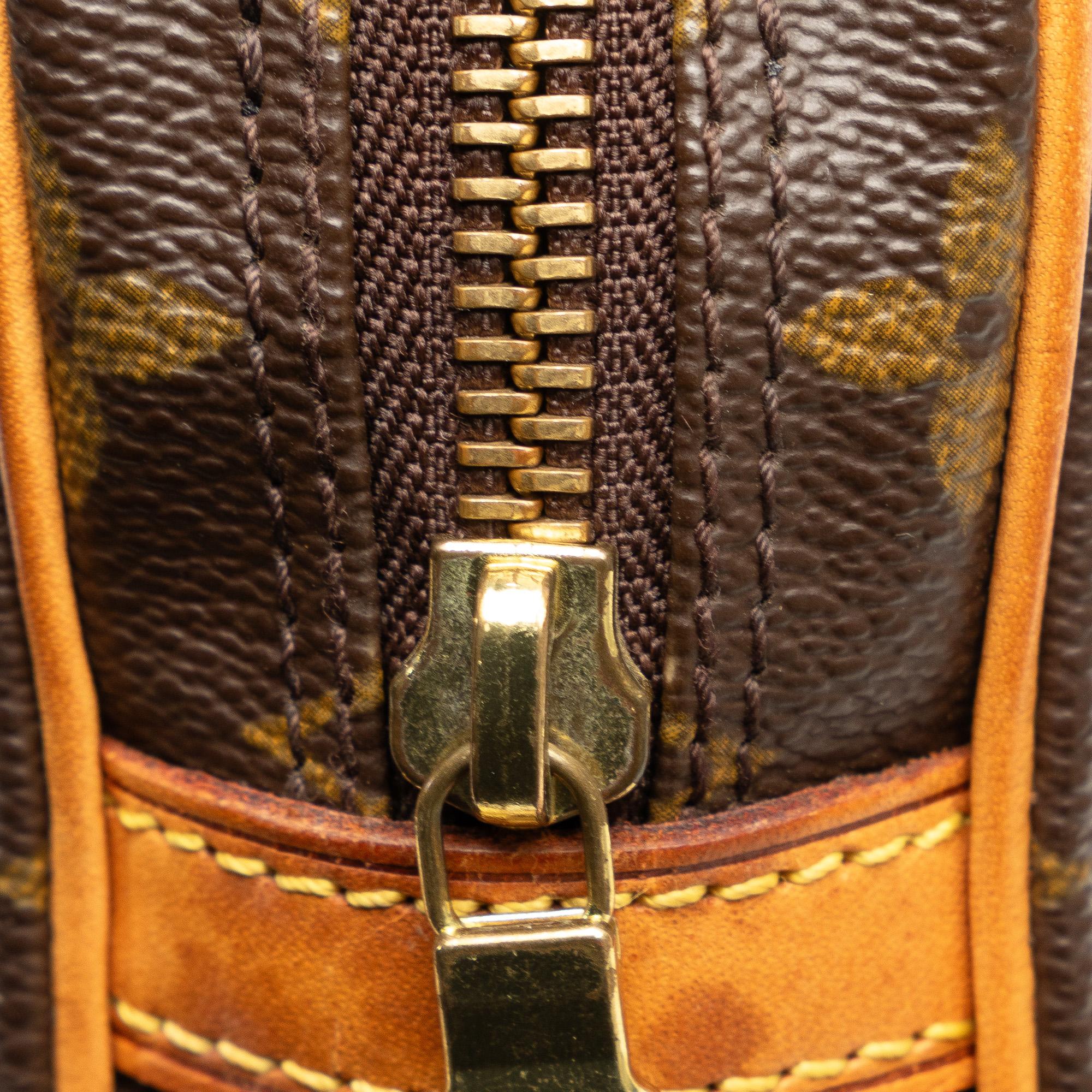 Louis Vuitton Monogram Pochette Marly Bandouliere (SHG-J0BLHI)