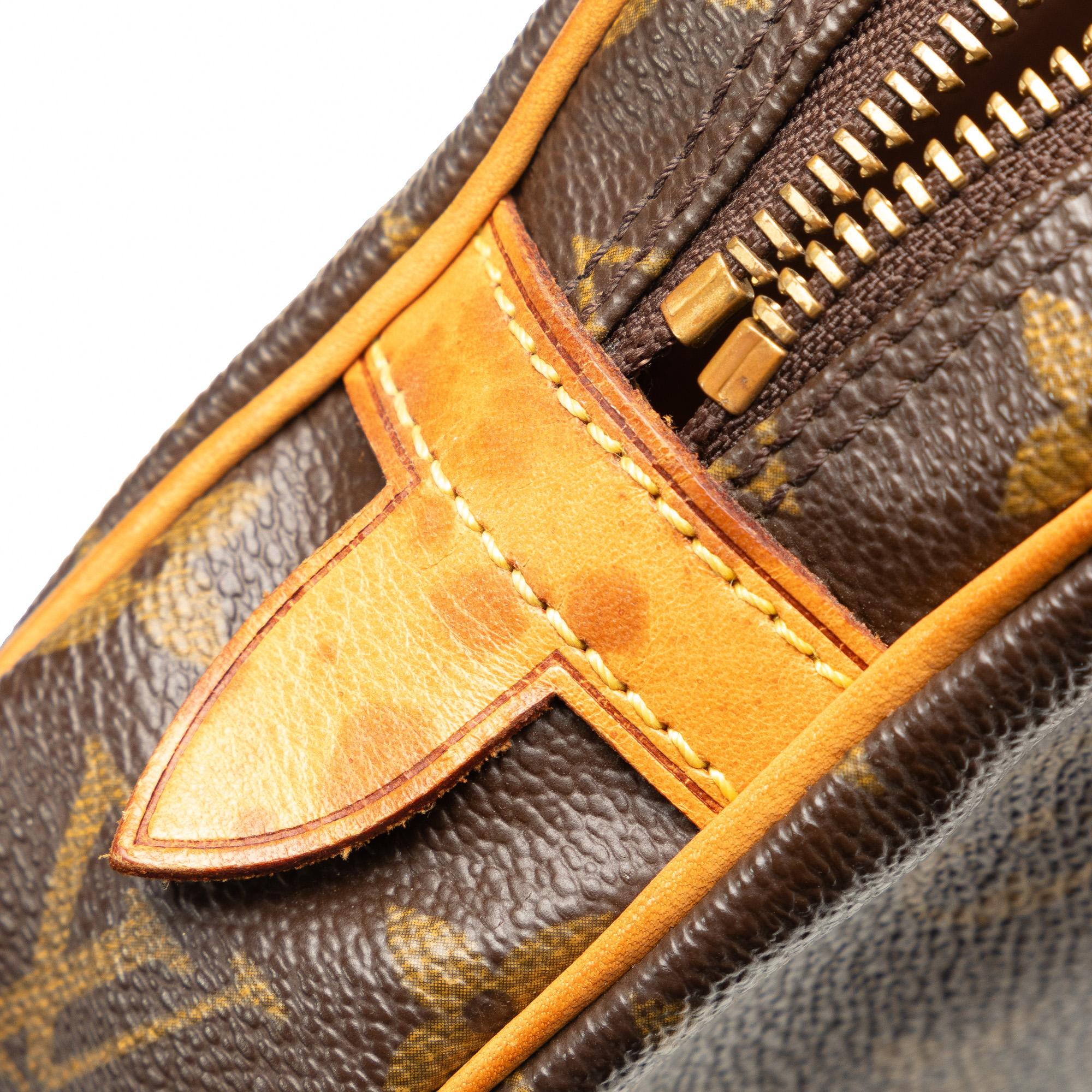 Louis Vuitton Monogram Pochette Marly Bandouliere (SHG-J0BLHI)