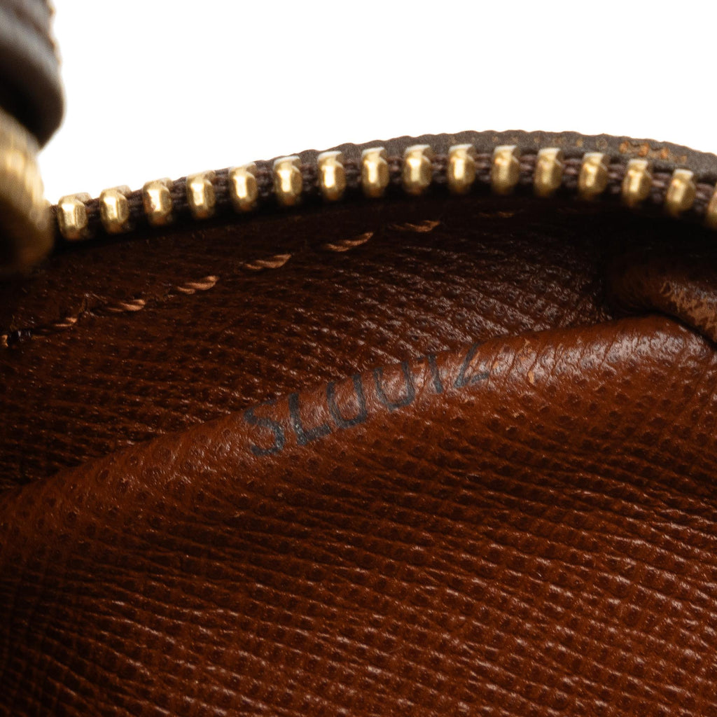 Louis Vuitton Monogram Pochette Marly Bandouliere (SHG-gxbvhA)