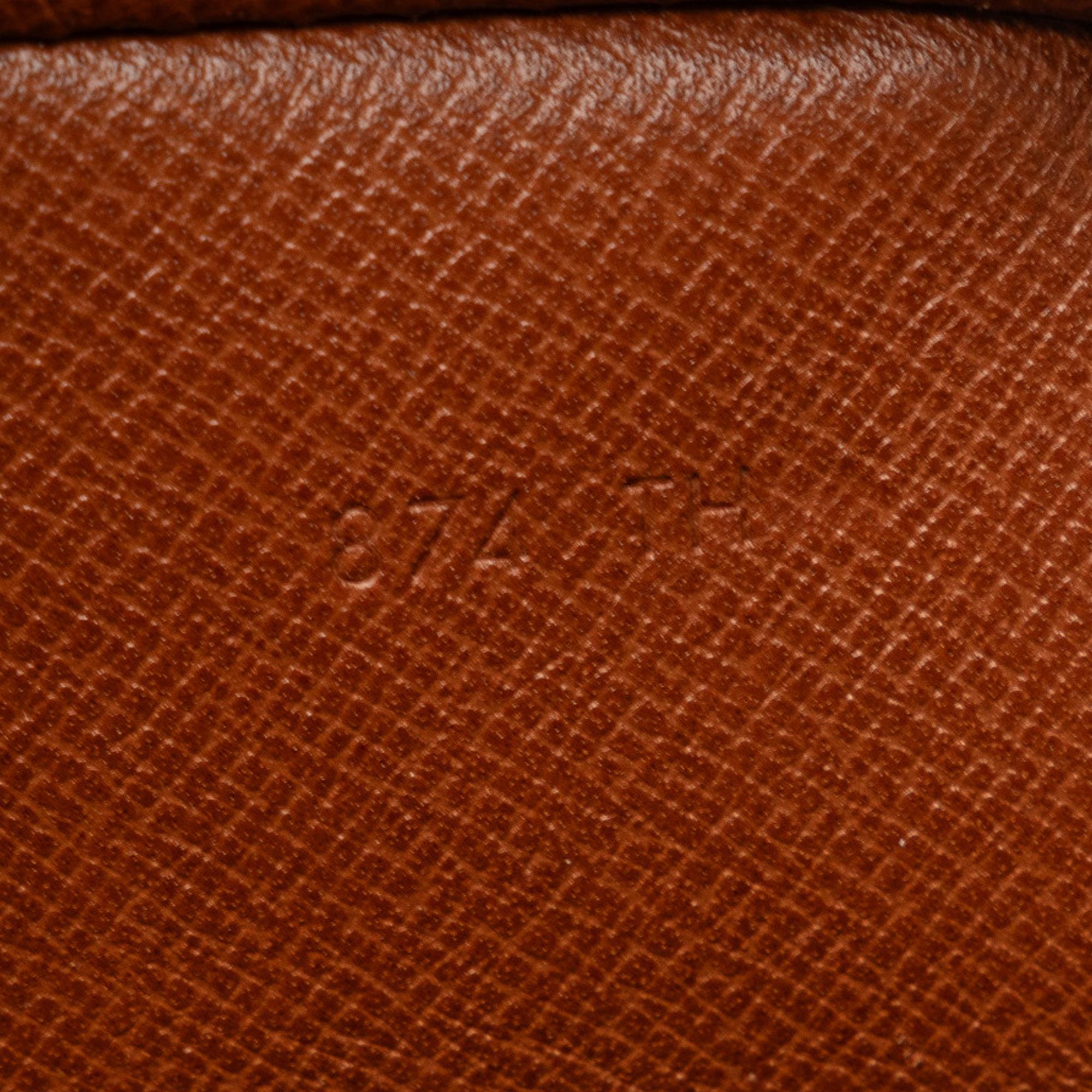 Louis Vuitton Monogram Pochette Marly Bandouliere (SHG-vSClvp)