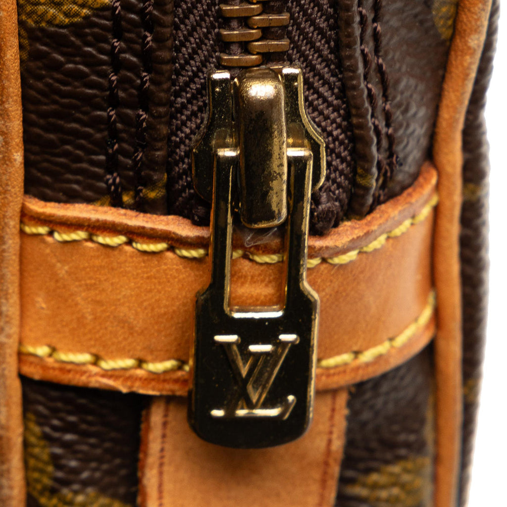Louis Vuitton Monogram Pochette Marly Bandouliere (SHG-vSClvp)
