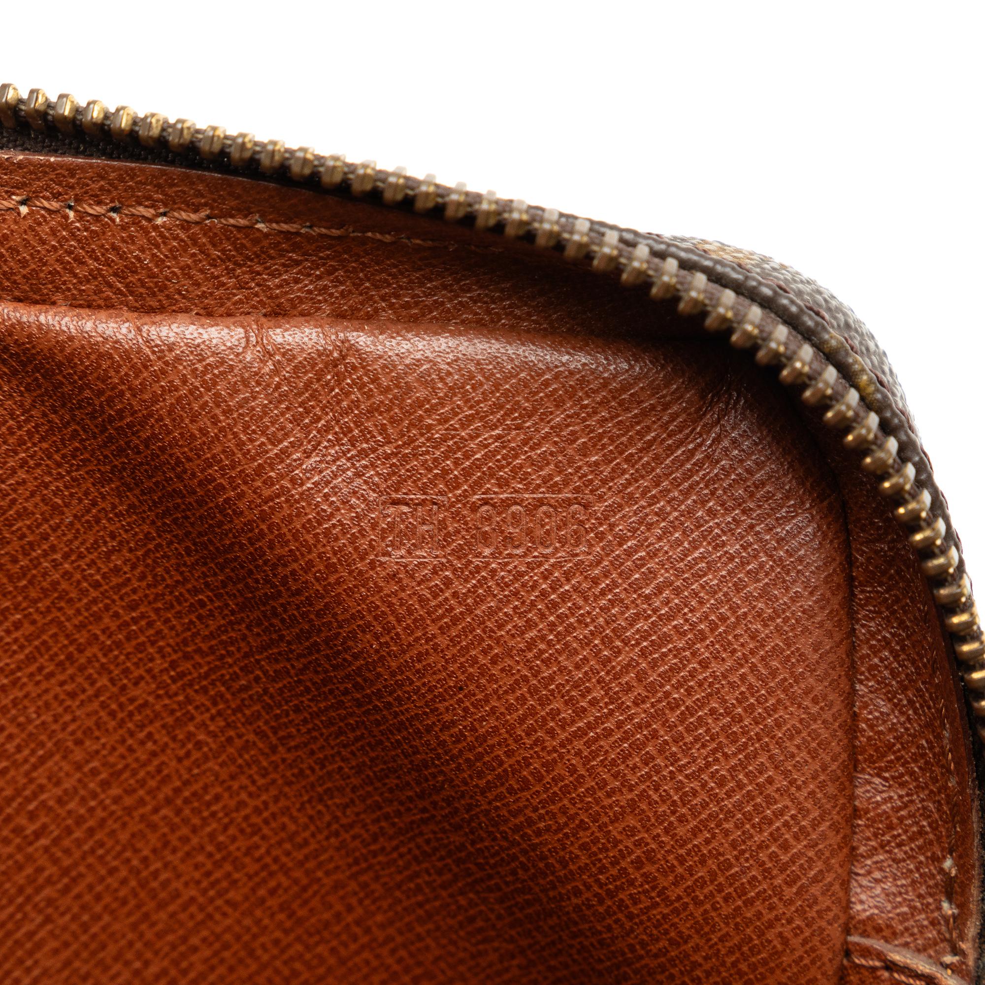 Louis Vuitton Monogram Pochette Marly Bandouliere (SHG-JqE1Oh)