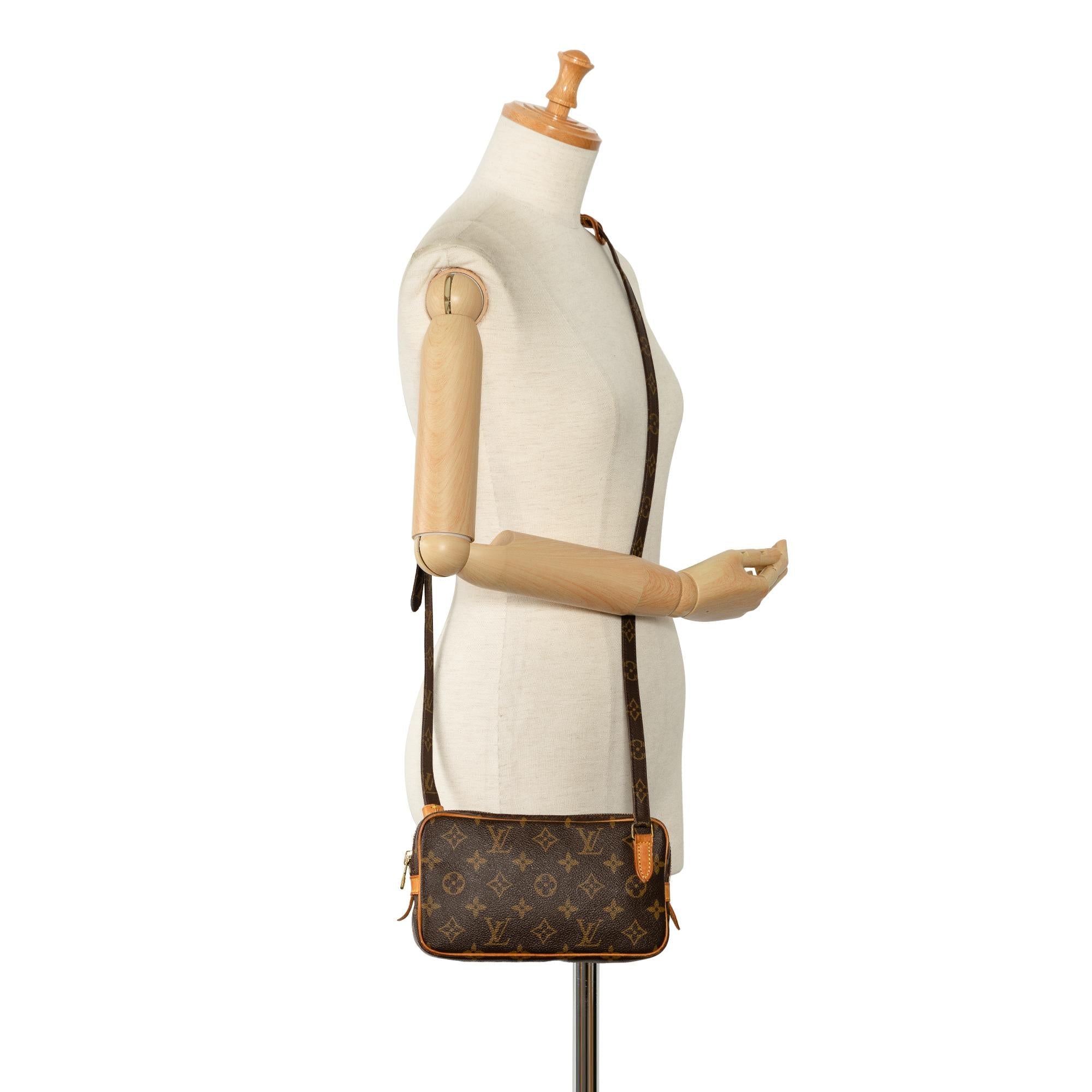 Louis Vuitton Monogram Pochette Marly Bandouliere (SHG-JqE1Oh)