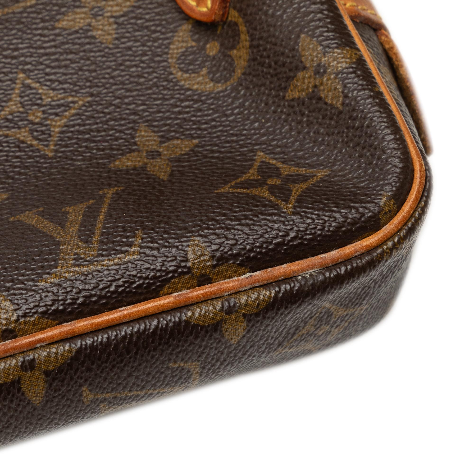 Louis Vuitton Monogram Pochette Marly Bandouliere (SHG-sDnwO5)