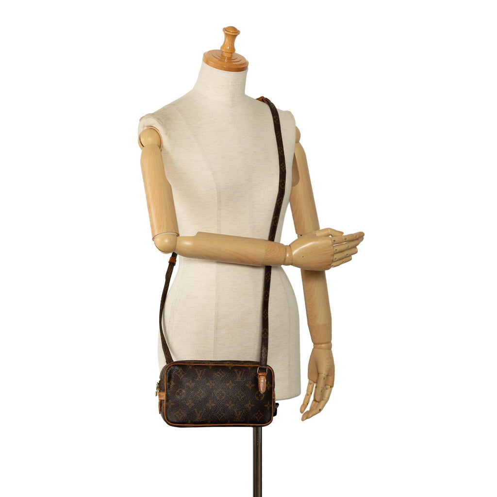 Louis Vuitton Monogram Pochette Marly Bandouliere (SHG-sDnwO5)