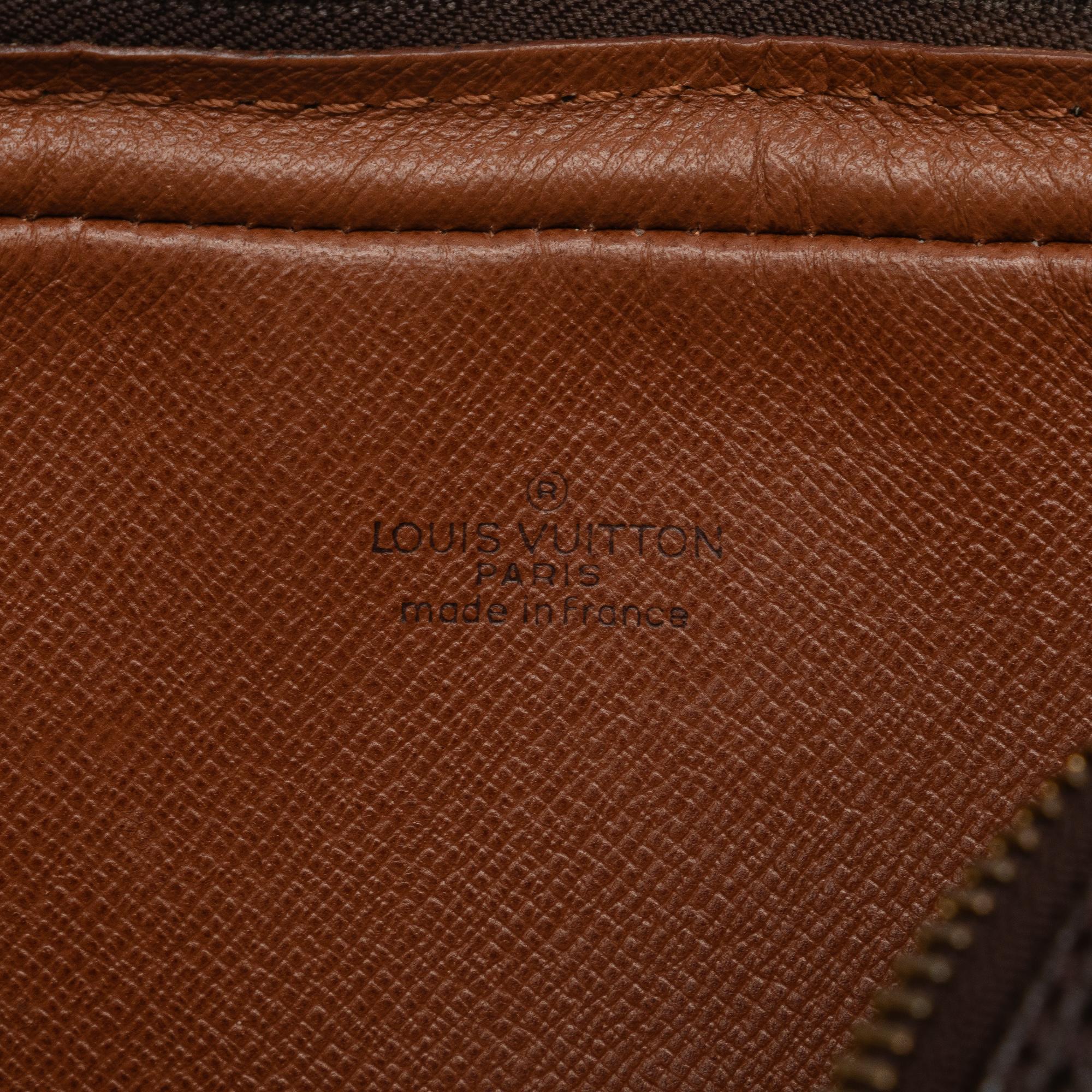 Louis Vuitton Monogram Pochette Marly Bandouliere (SHG-0bMCPw)