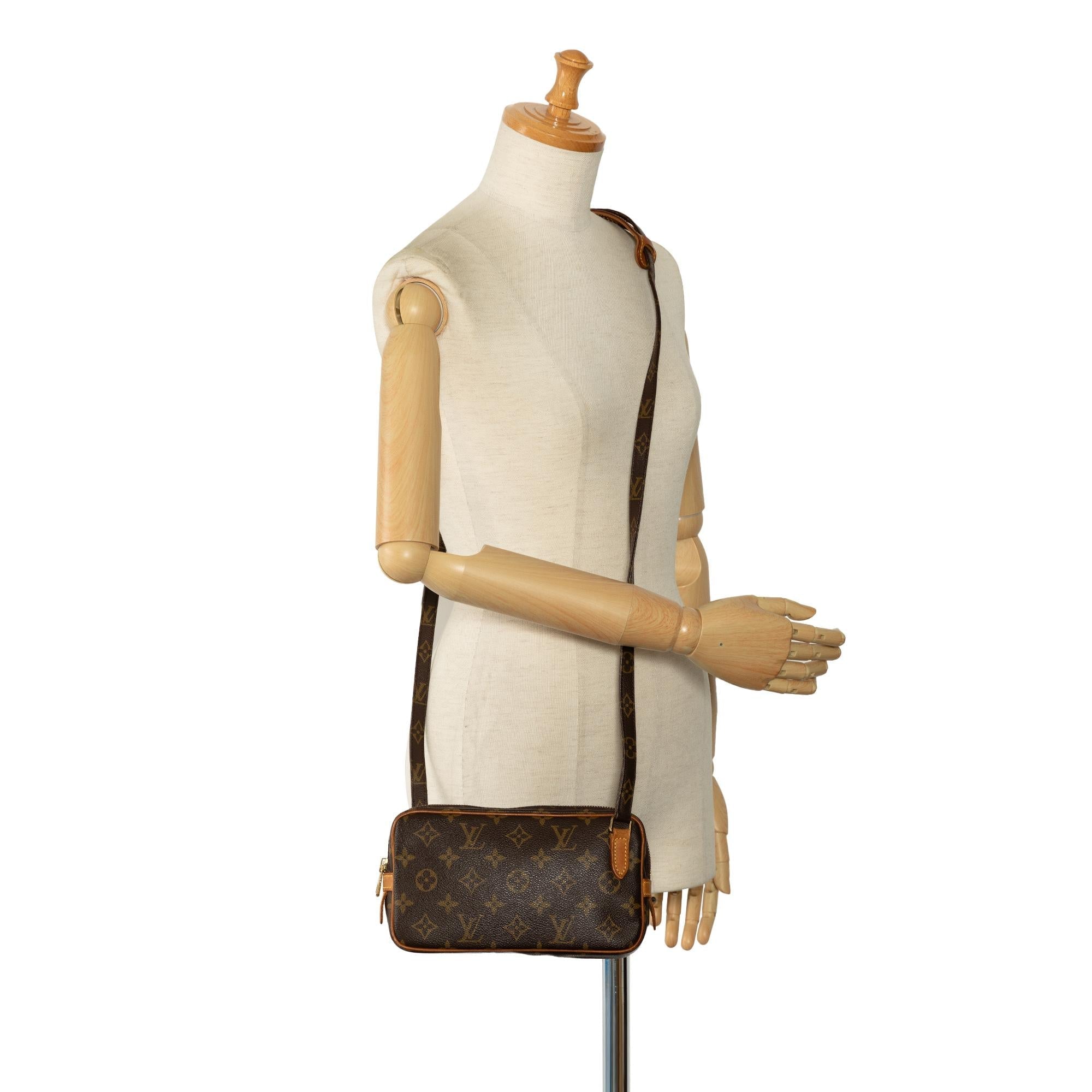 Louis Vuitton Monogram Pochette Marly Bandouliere (SHG-0bMCPw)