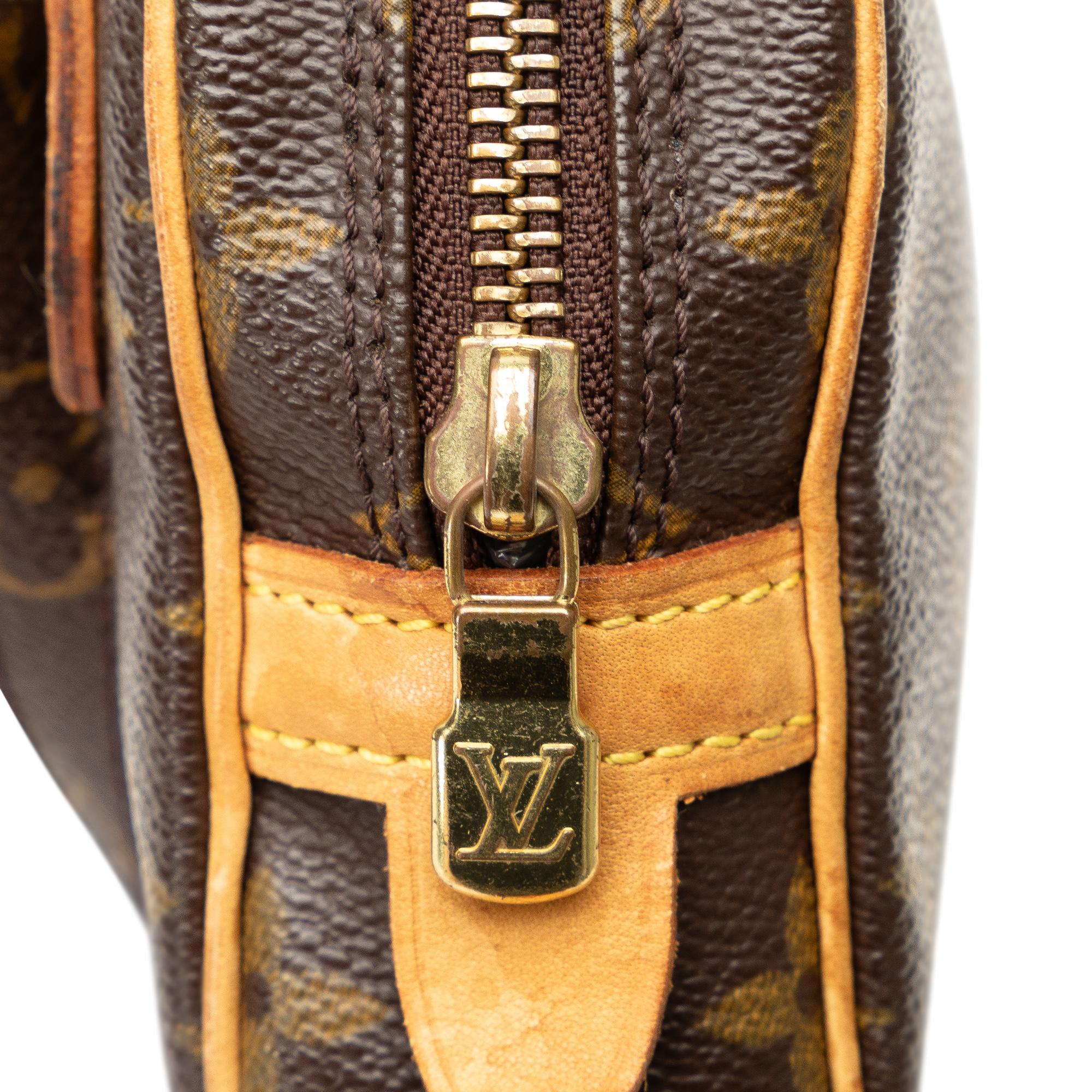 Louis Vuitton Monogram Pochette Marly Bandouliere (SHG-St9Ohd)