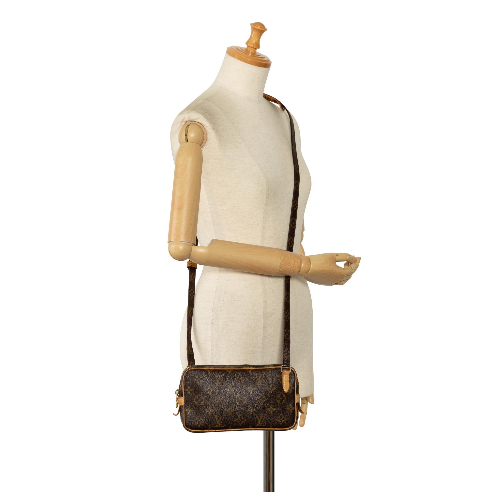 Louis Vuitton Monogram Pochette Marly Bandouliere (SHG-St9Ohd)