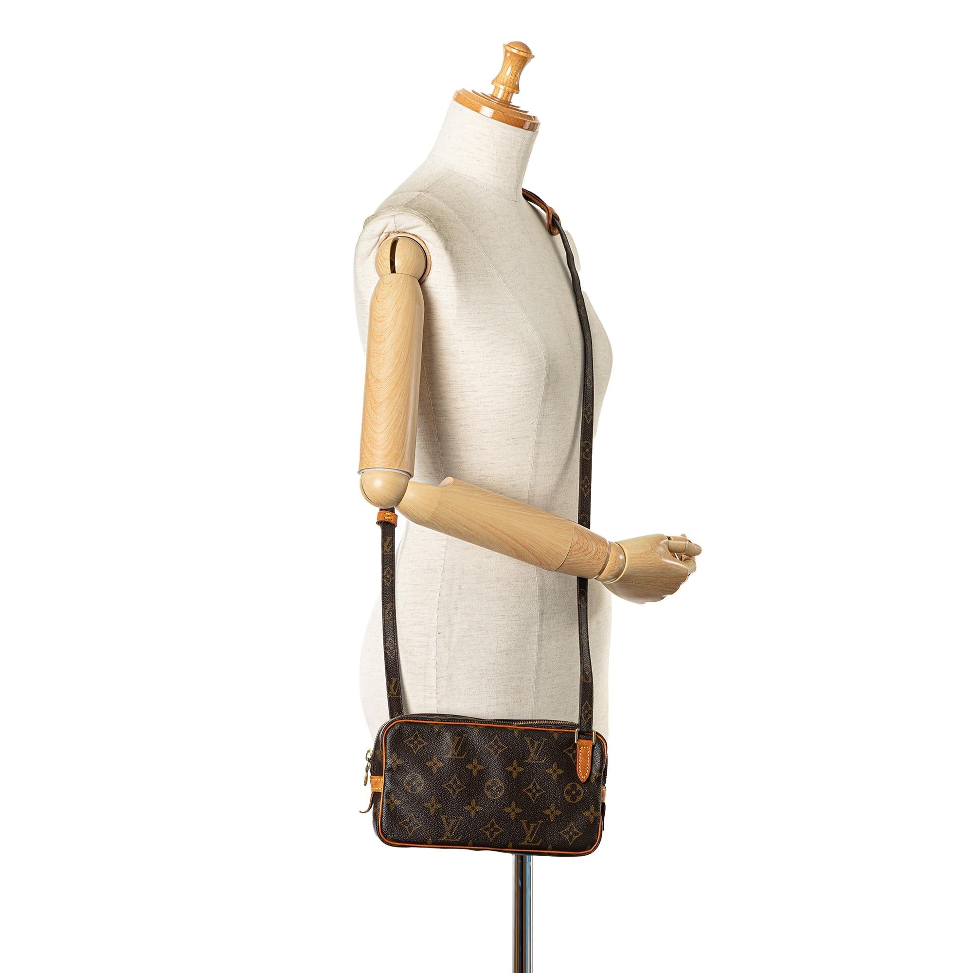Louis Vuitton Monogram Pochette Marly Bandouliere (SHG-cLnHn7)