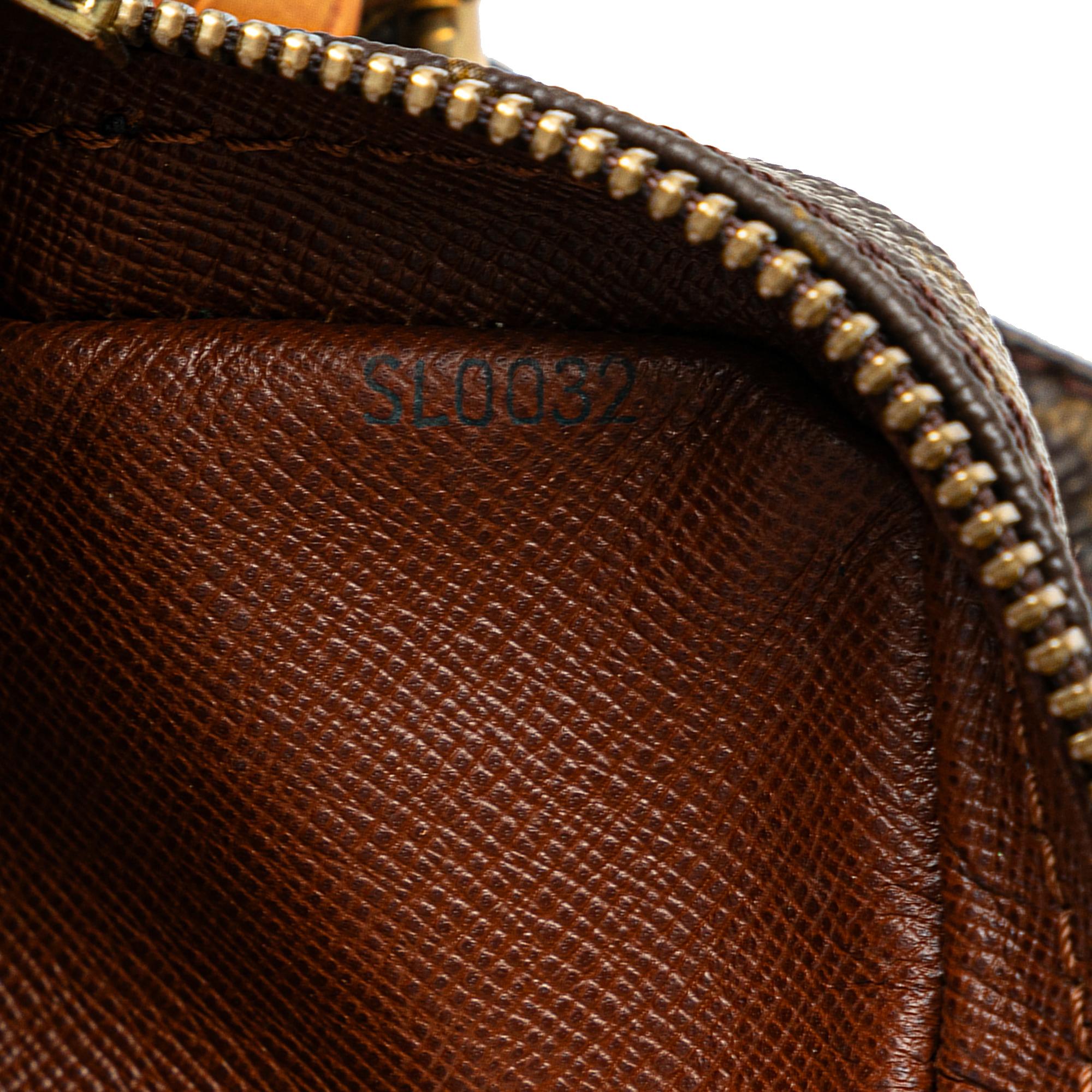 Louis Vuitton Monogram Pochette Marly Bandouliere (SHG-a081dv)