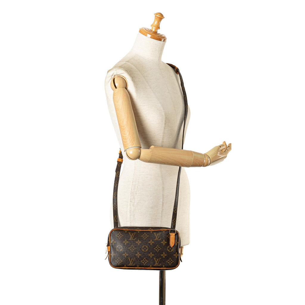 Louis Vuitton Monogram Pochette Marly Bandouliere (SHG-OlIcJT)