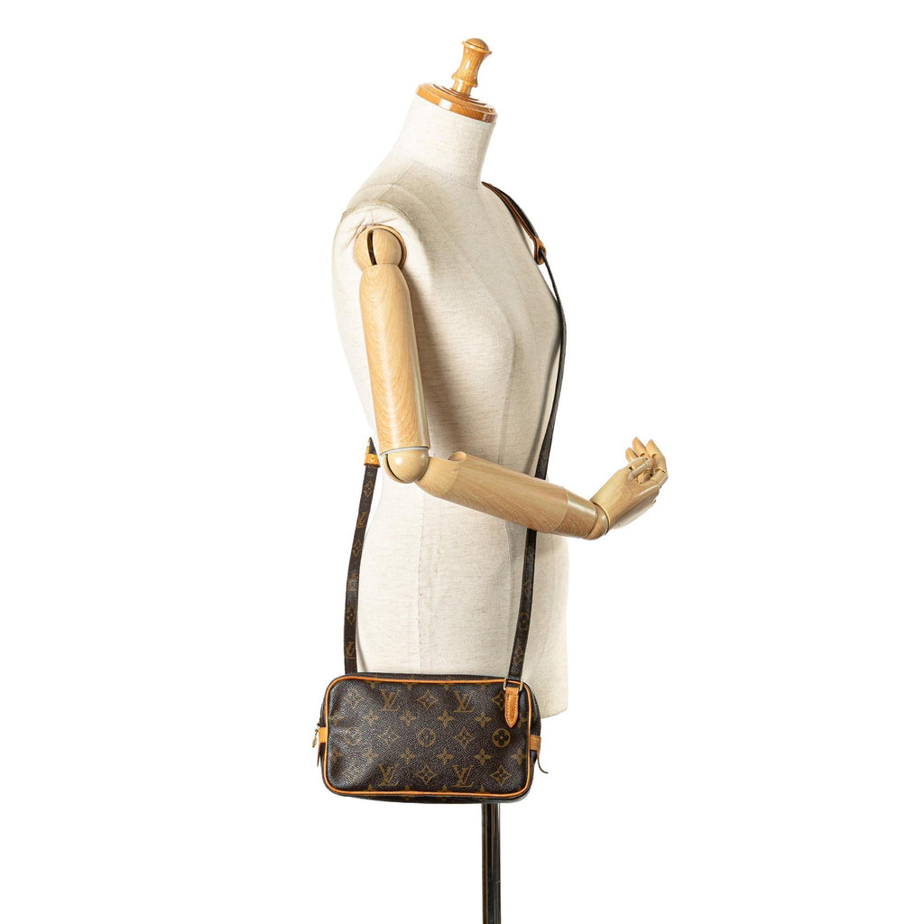 Louis Vuitton Monogram Pochette Marly Bandouliere (SHG-lIwnyb)