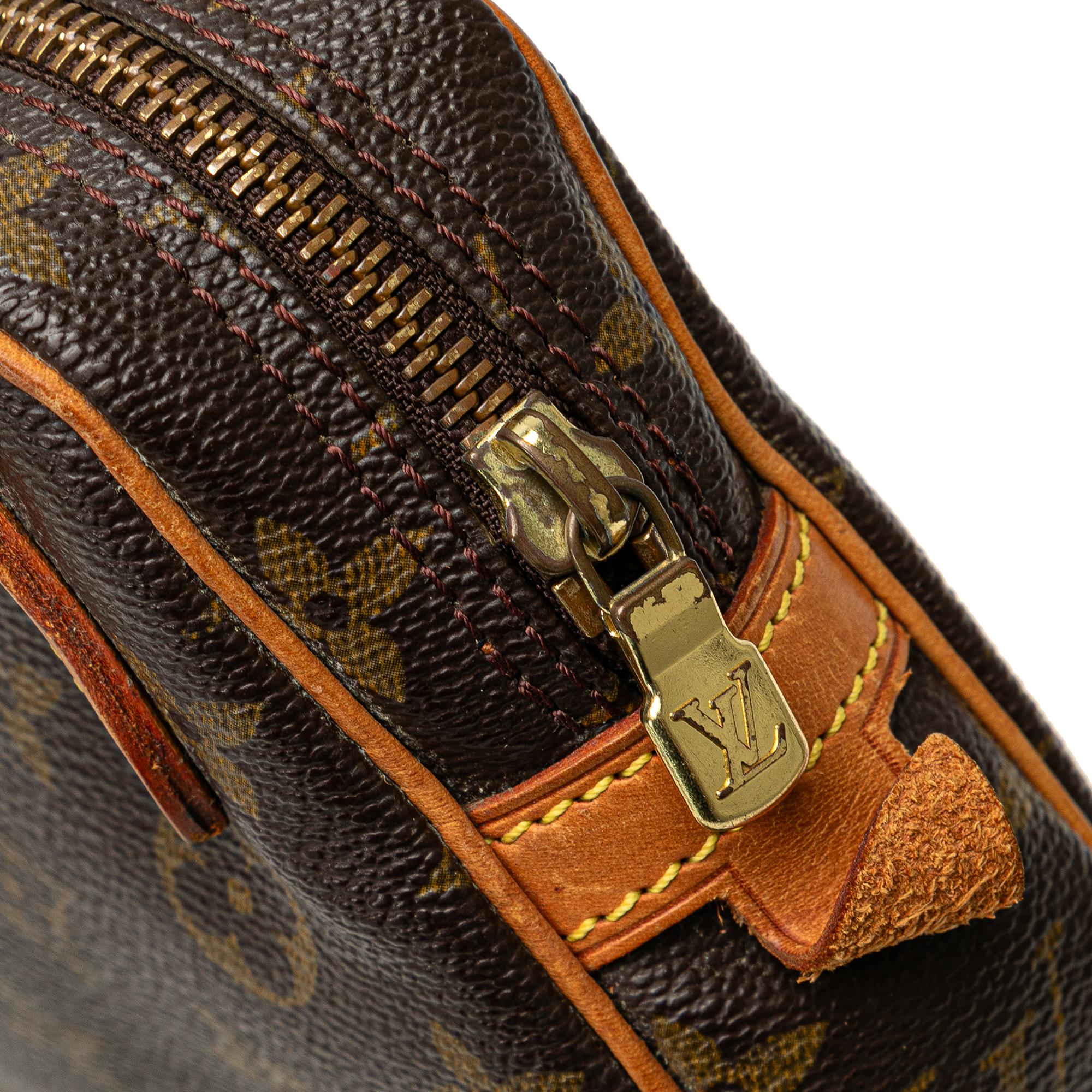 Louis Vuitton Monogram Pochette Marly Bandouliere (SHG-bm7c88)