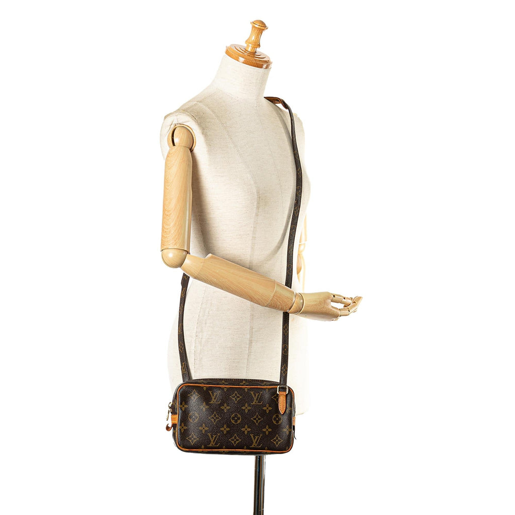 Louis Vuitton Monogram Pochette Marly Bandouliere (SHG-bm7c88)