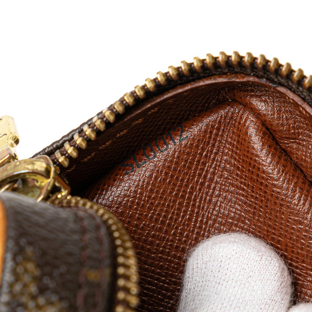 Louis Vuitton Monogram Pochette Marly Bandouliere (SHG-yUbmpH)