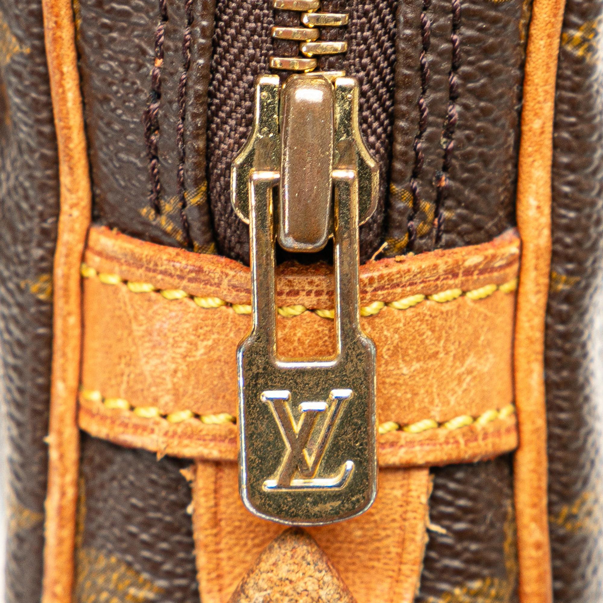 Louis Vuitton Monogram Pochette Marly Bandouliere (SHG-UShOVa)