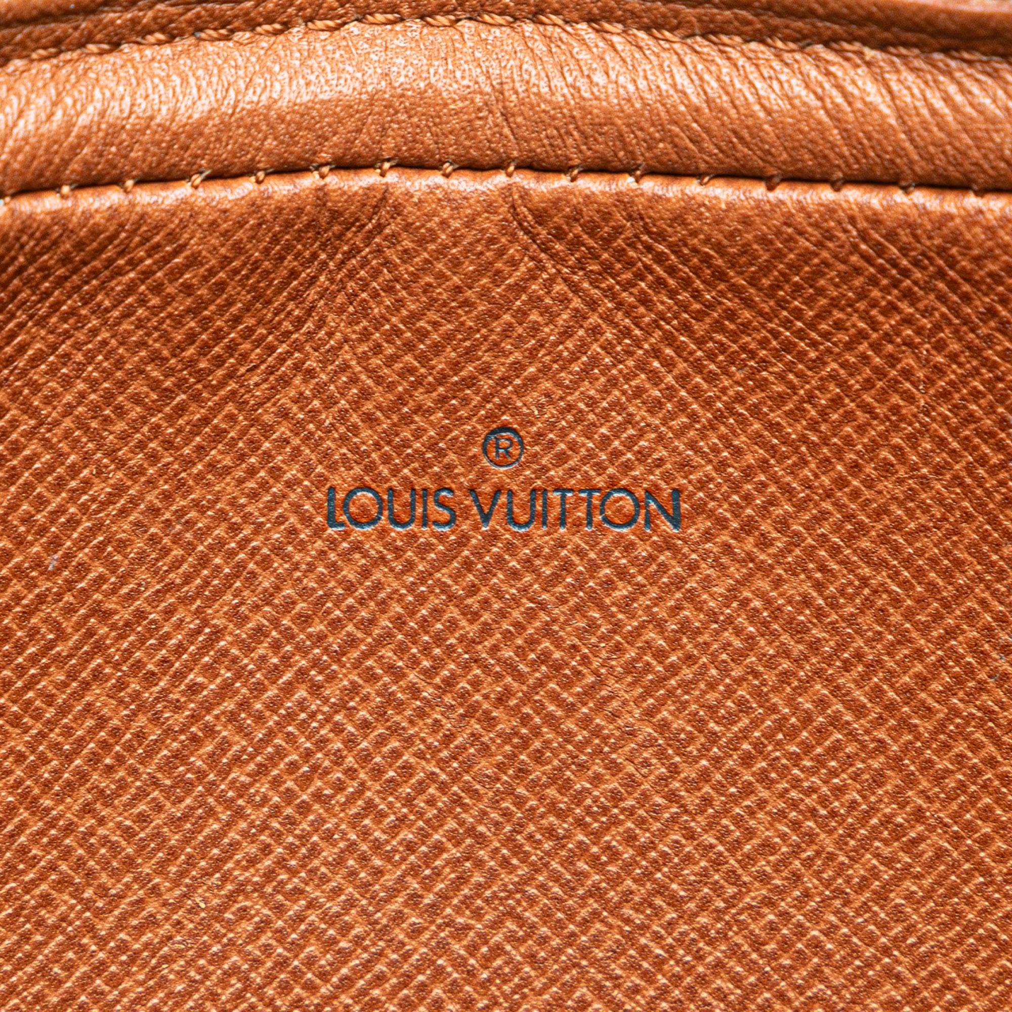 Louis Vuitton Monogram Pochette Marly Bandouliere (SHG-UShOVa)