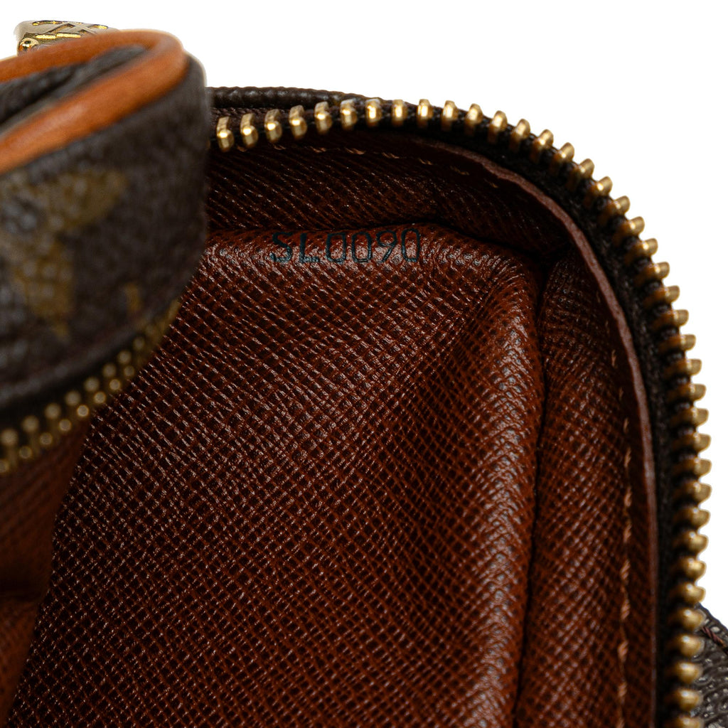 Louis Vuitton Monogram Pochette Marly Bandouliere (SHG-oORhiA)