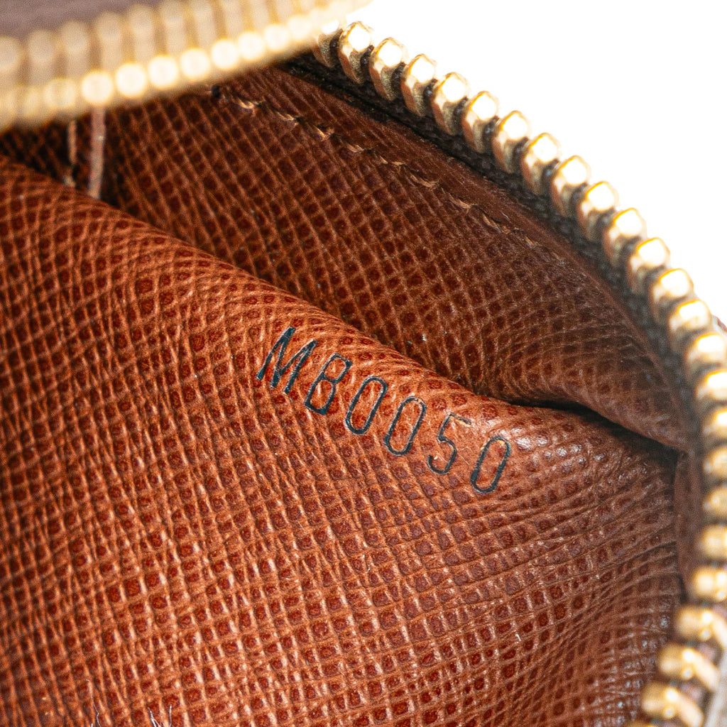 Louis Vuitton Monogram Pochette Marly Bandouliere (SHG-mHOvB9)