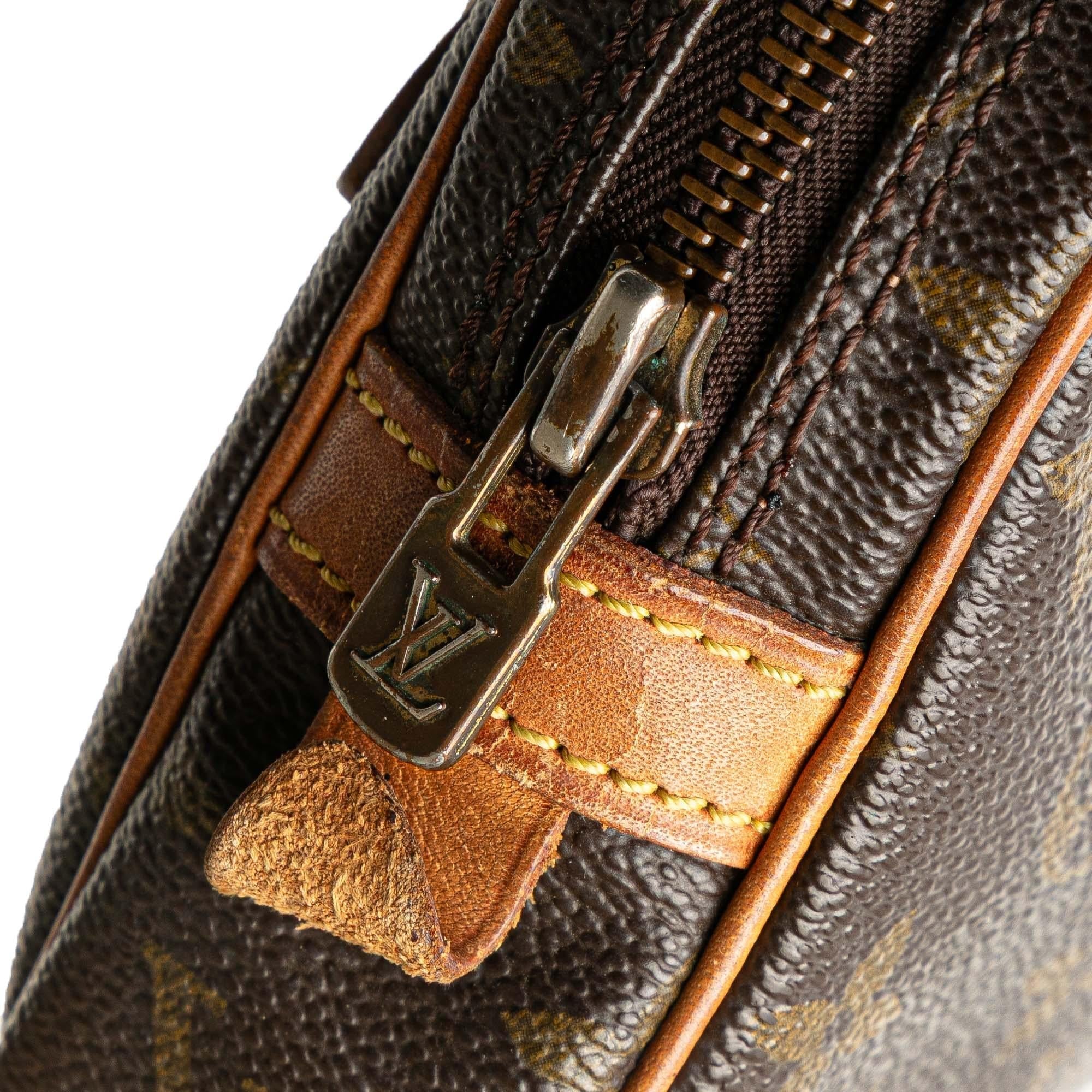 Louis Vuitton Monogram Pochette Marly Bandouliere