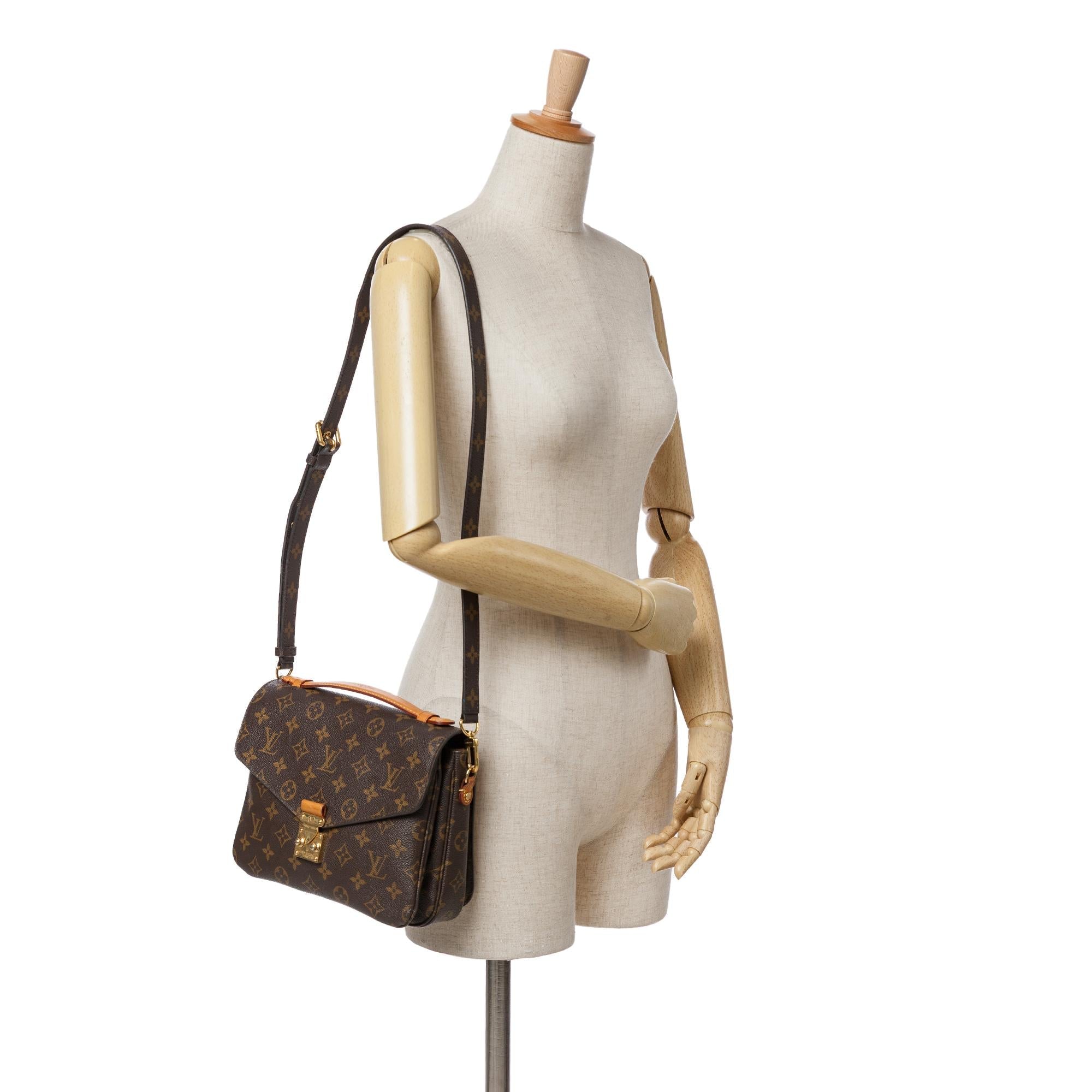 Louis Vuitton Monogram Pochette Metis