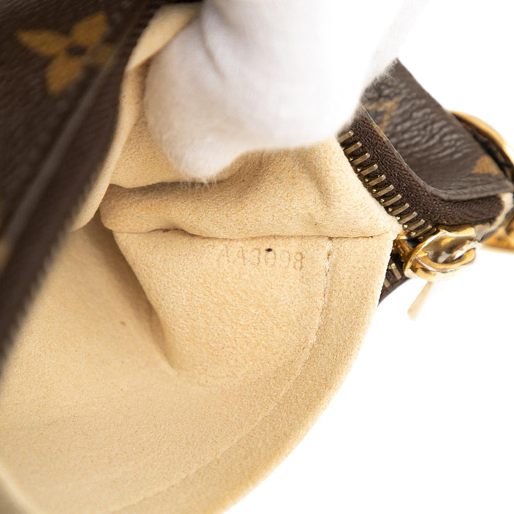 Louis Vuitton Monogram Pochette Milla MM