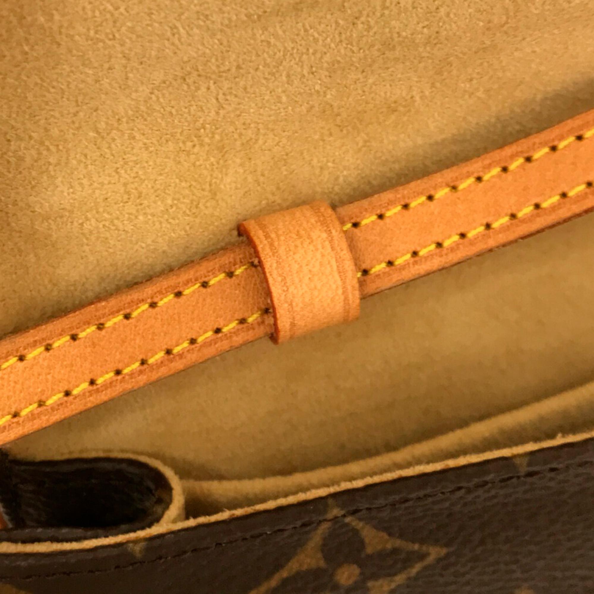 Louis Vuitton Monogram Pochette Twin GM (SHG-XLs4Ks)