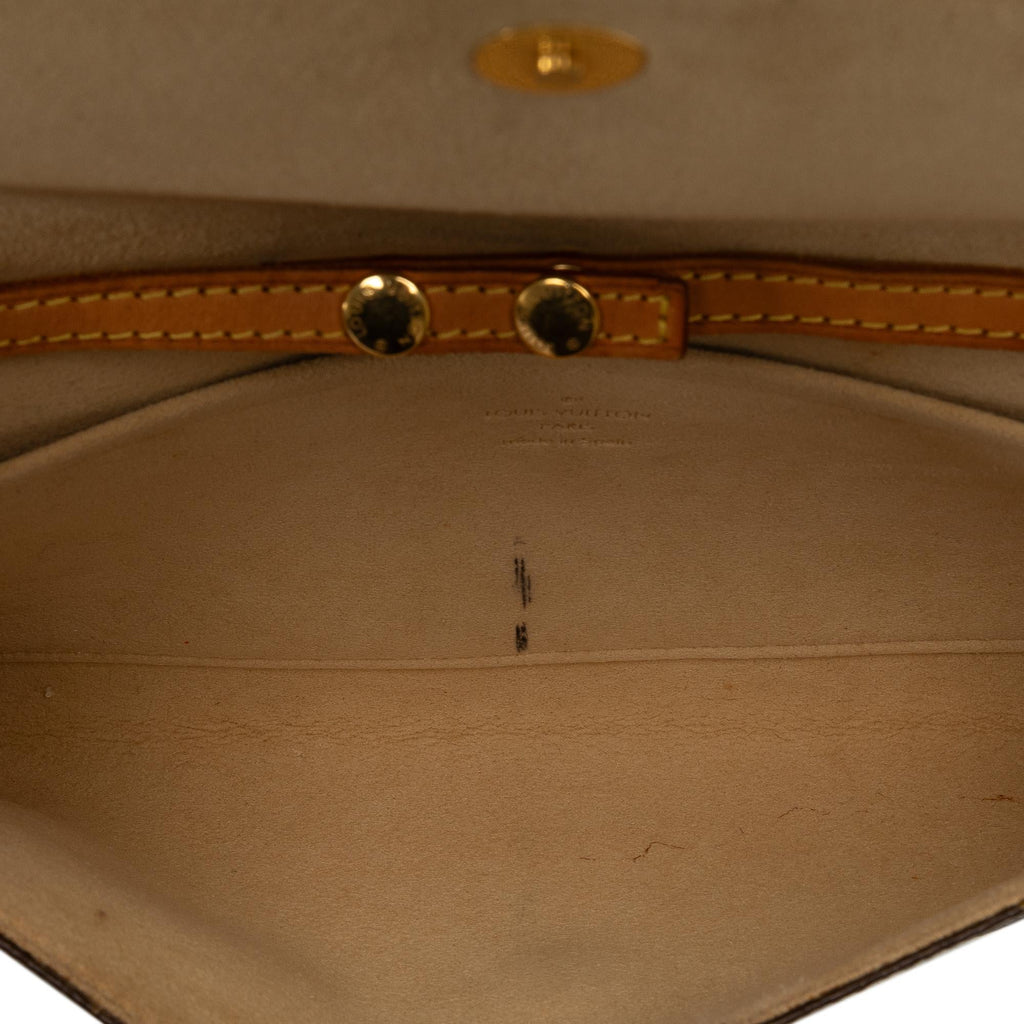 Louis Vuitton Monogram Pochette Twin GM (SHG-EQGS1O)