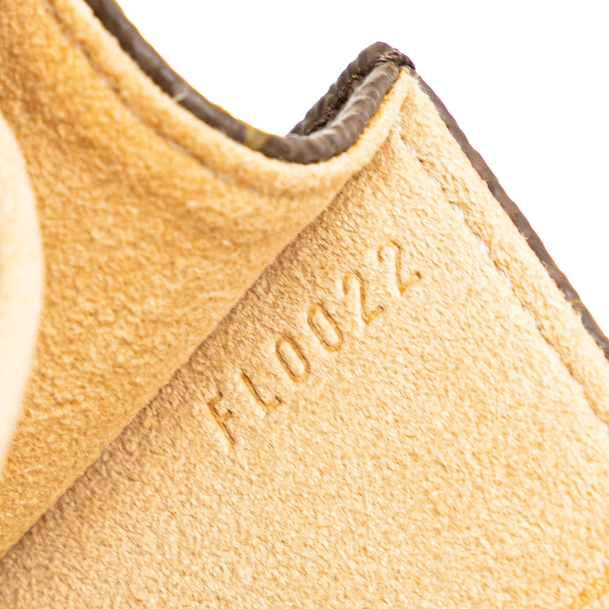 Louis Vuitton Monogram Pochette Twin GM (SHG-XMajVU)