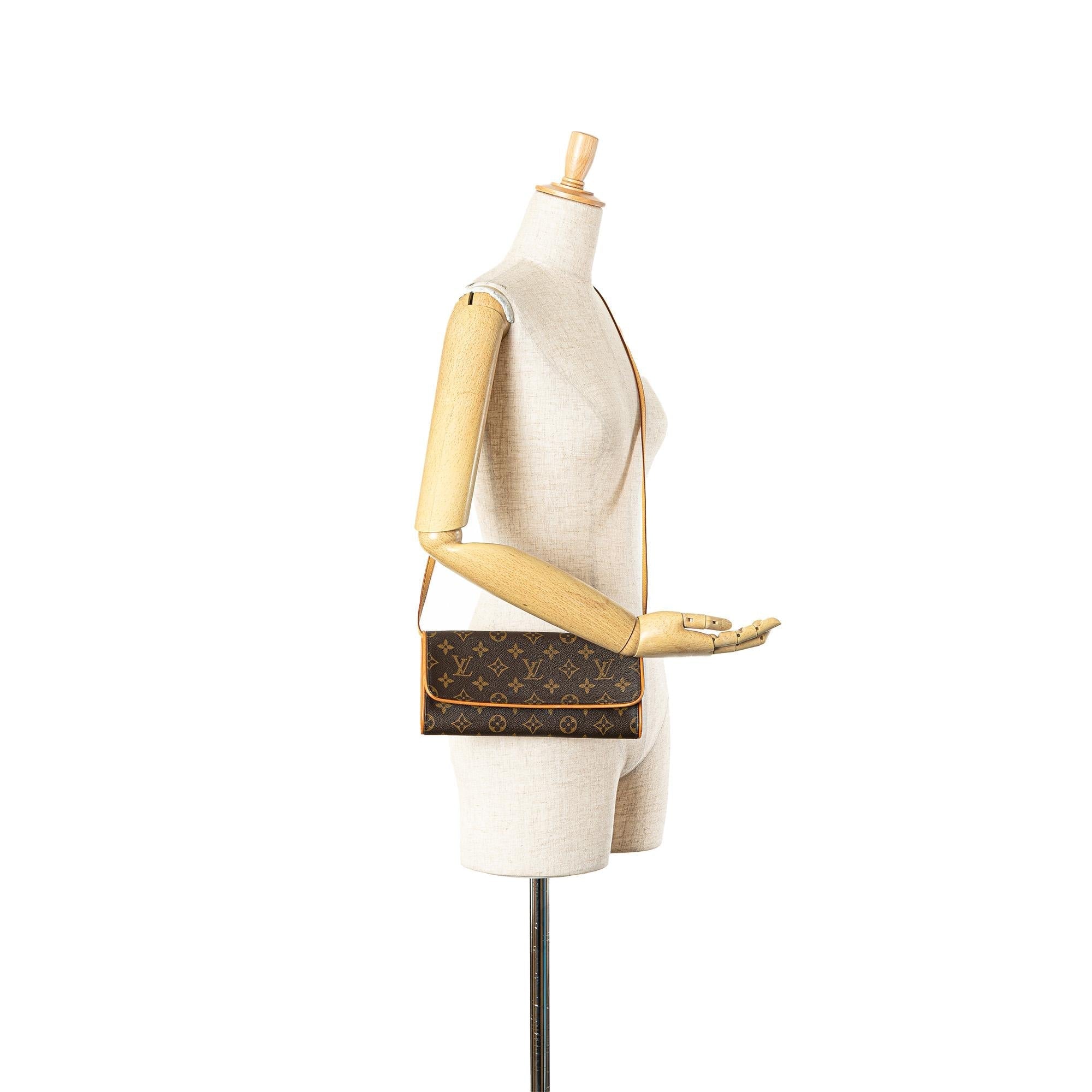 Louis Vuitton Monogram Pochette Twin GM (SHG-upDkeG)