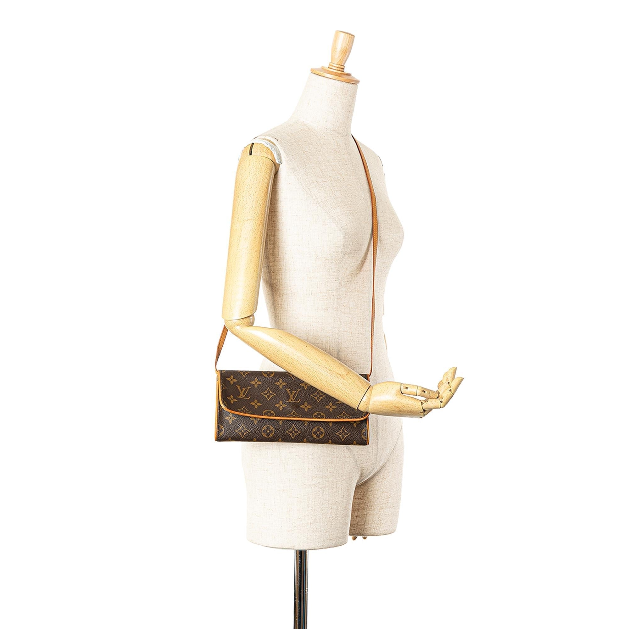 Louis Vuitton Monogram Pochette Twin GM (SHG-IuT4iq)