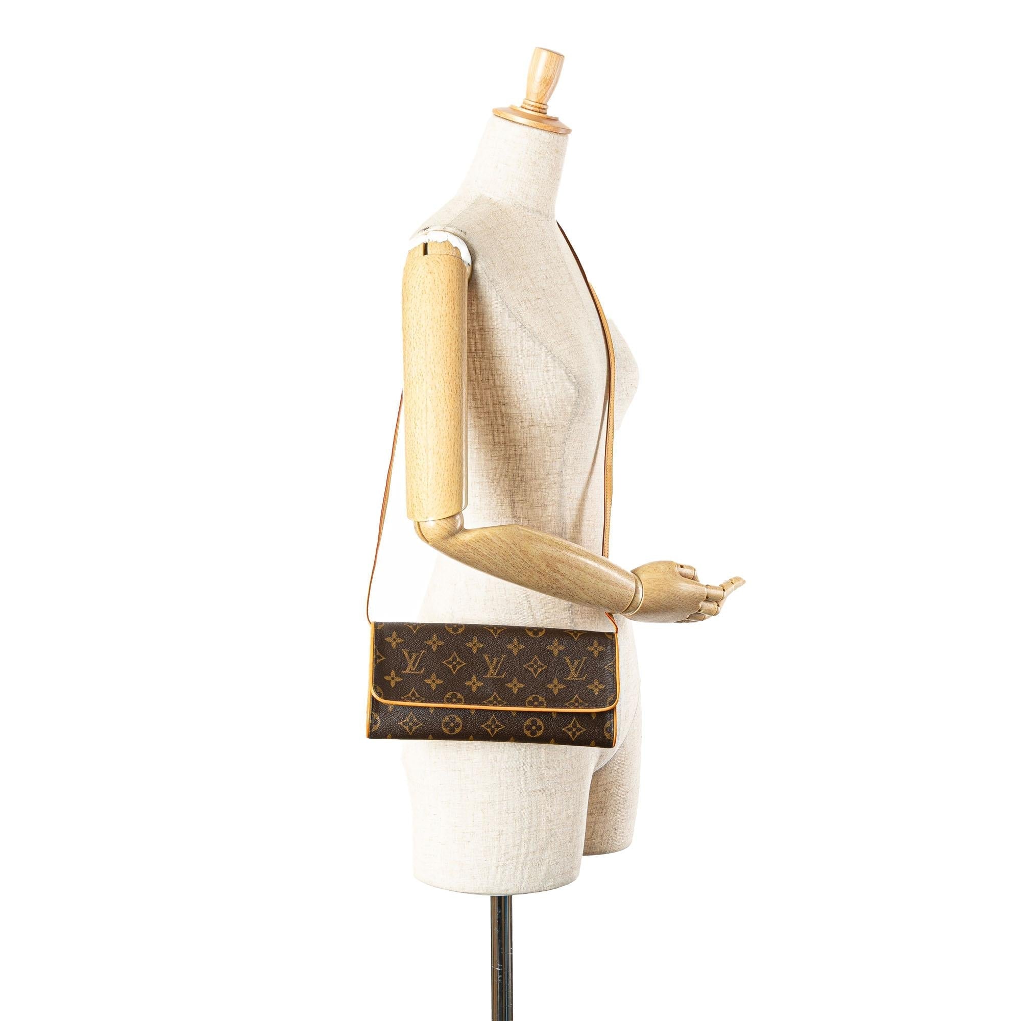 Louis Vuitton Monogram Pochette Twin GM