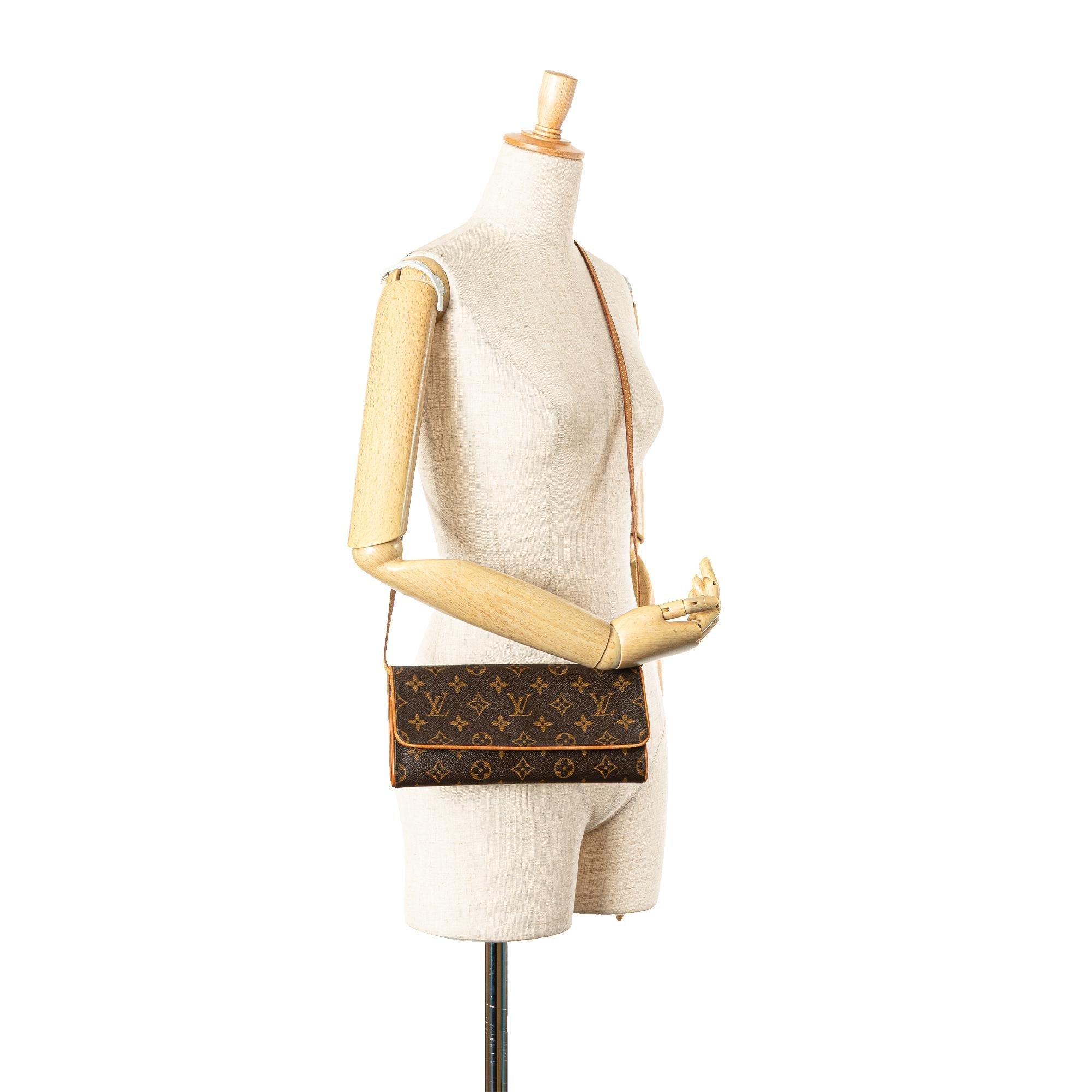 Louis Vuitton Monogram Pochette Twin GM