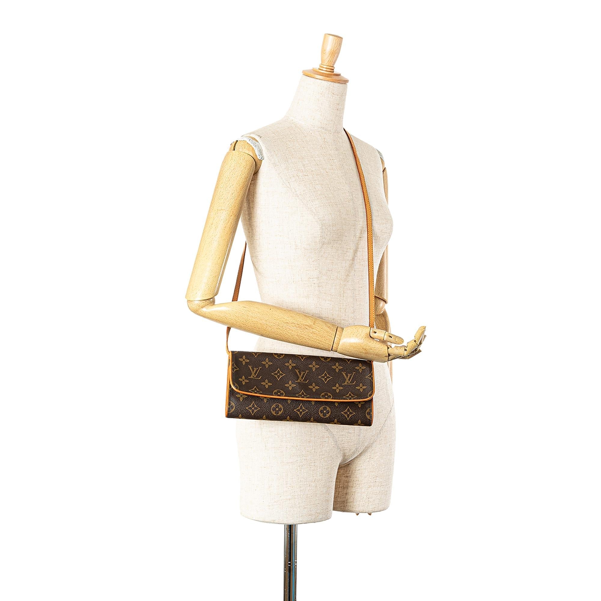 Louis Vuitton Monogram Pochette Twin GM