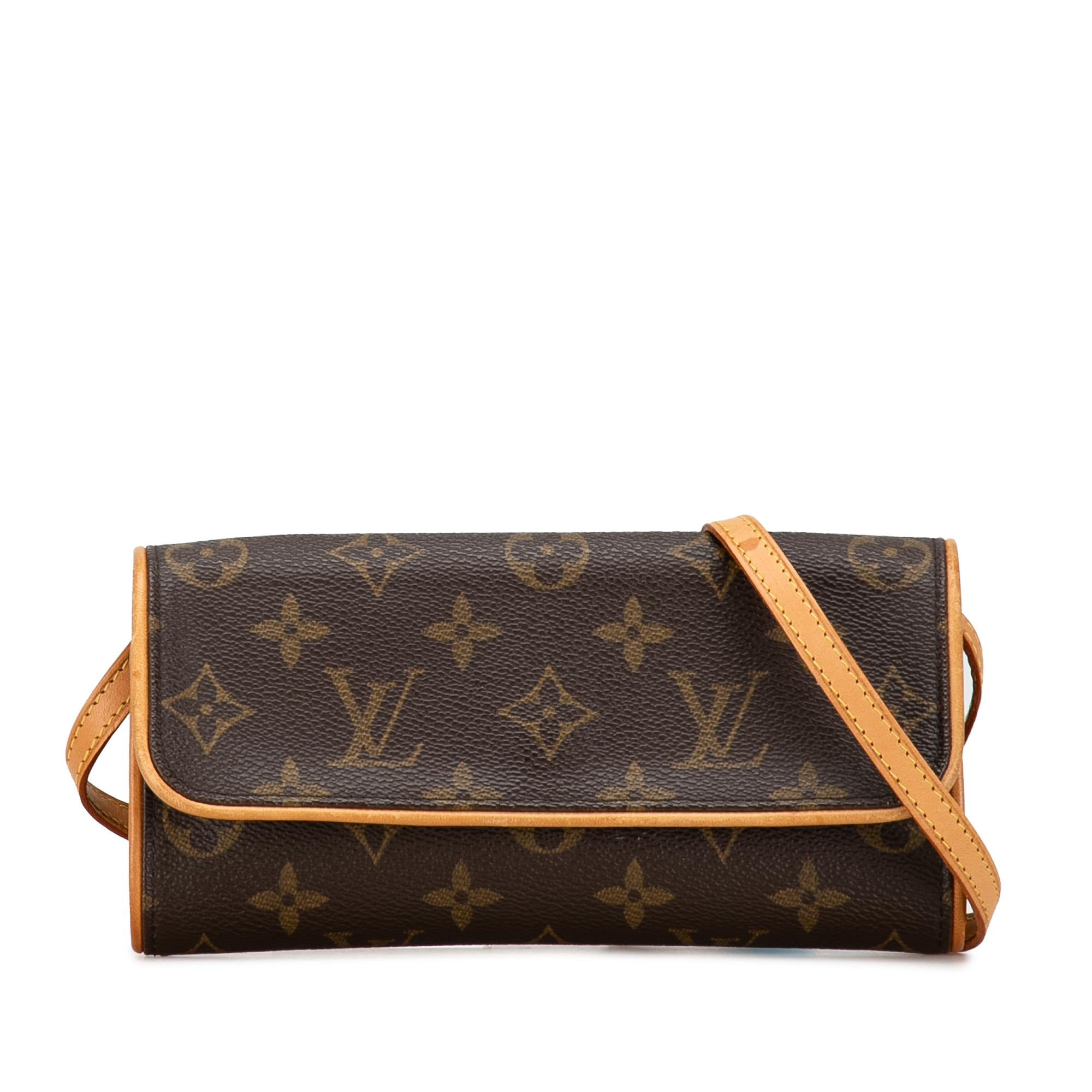 Louis Vuitton Monogram Pochette Twin PM (SHG-qhr8jE)
