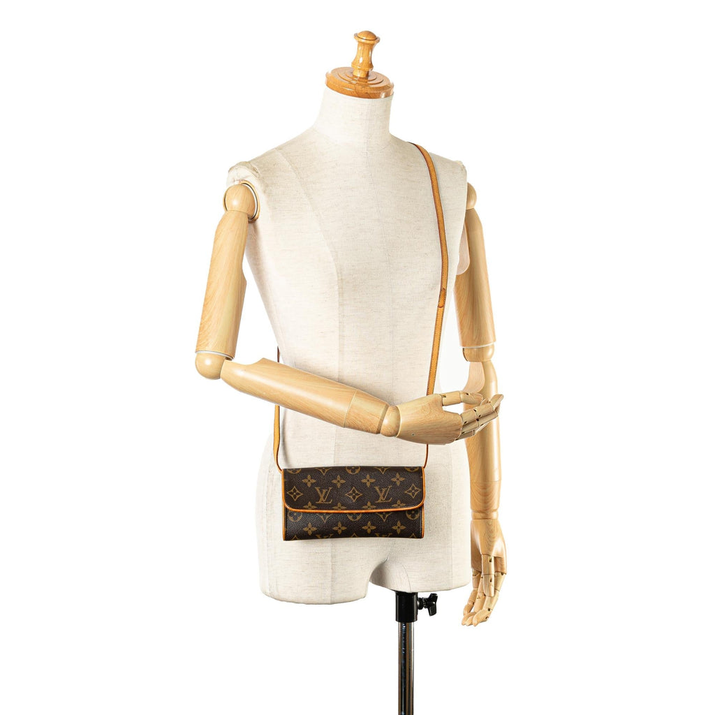 Louis Vuitton Monogram Pochette Twin PM (SHG-pDI3R4)