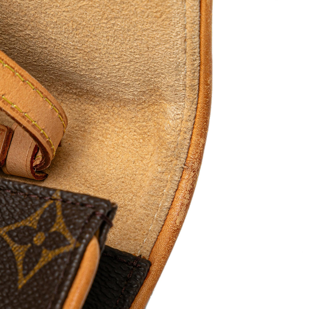 Louis Vuitton Monogram Pochette Twin PM (SHG-Wj9TGw)