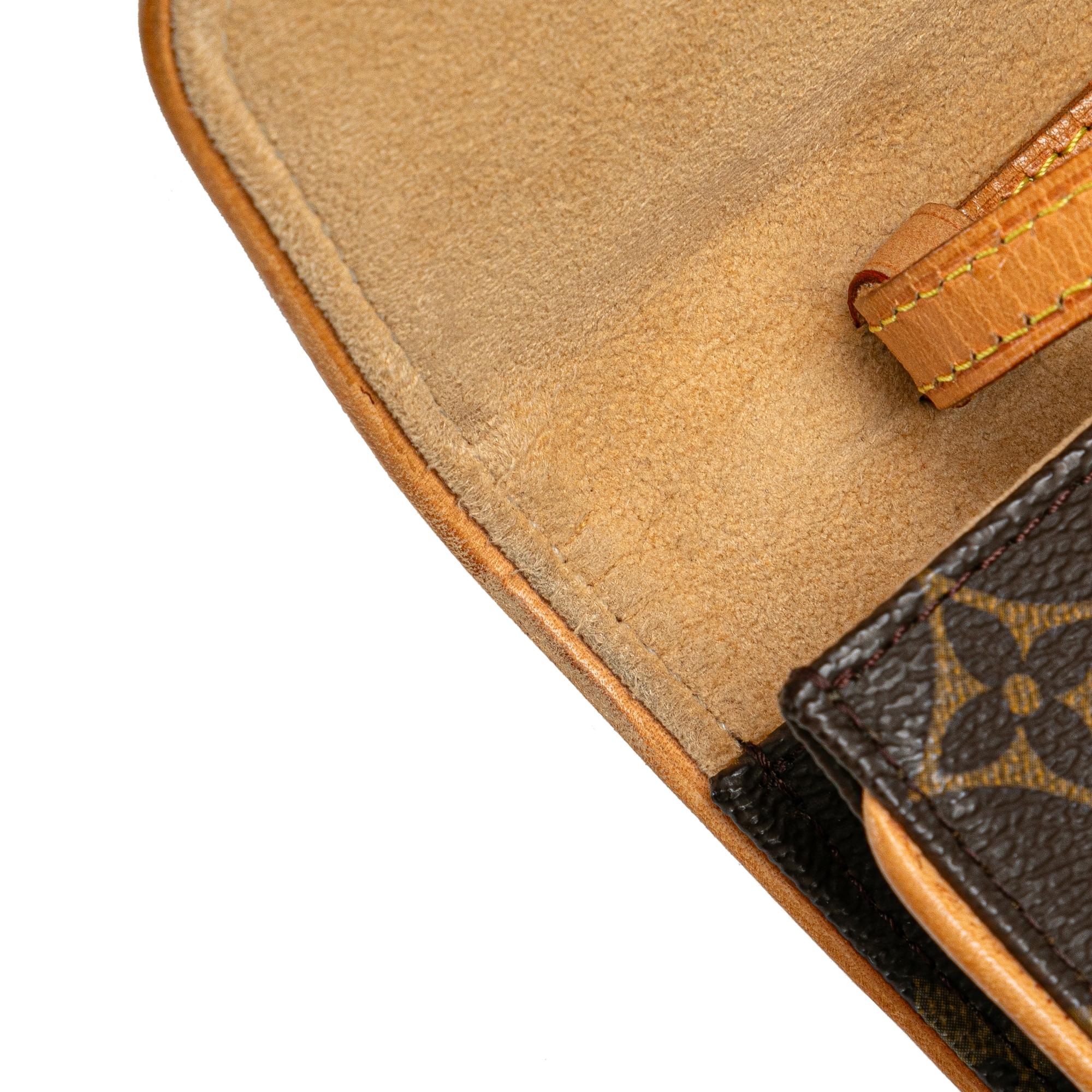 Louis Vuitton Monogram Pochette Twin PM (SHG-0YCHpX)