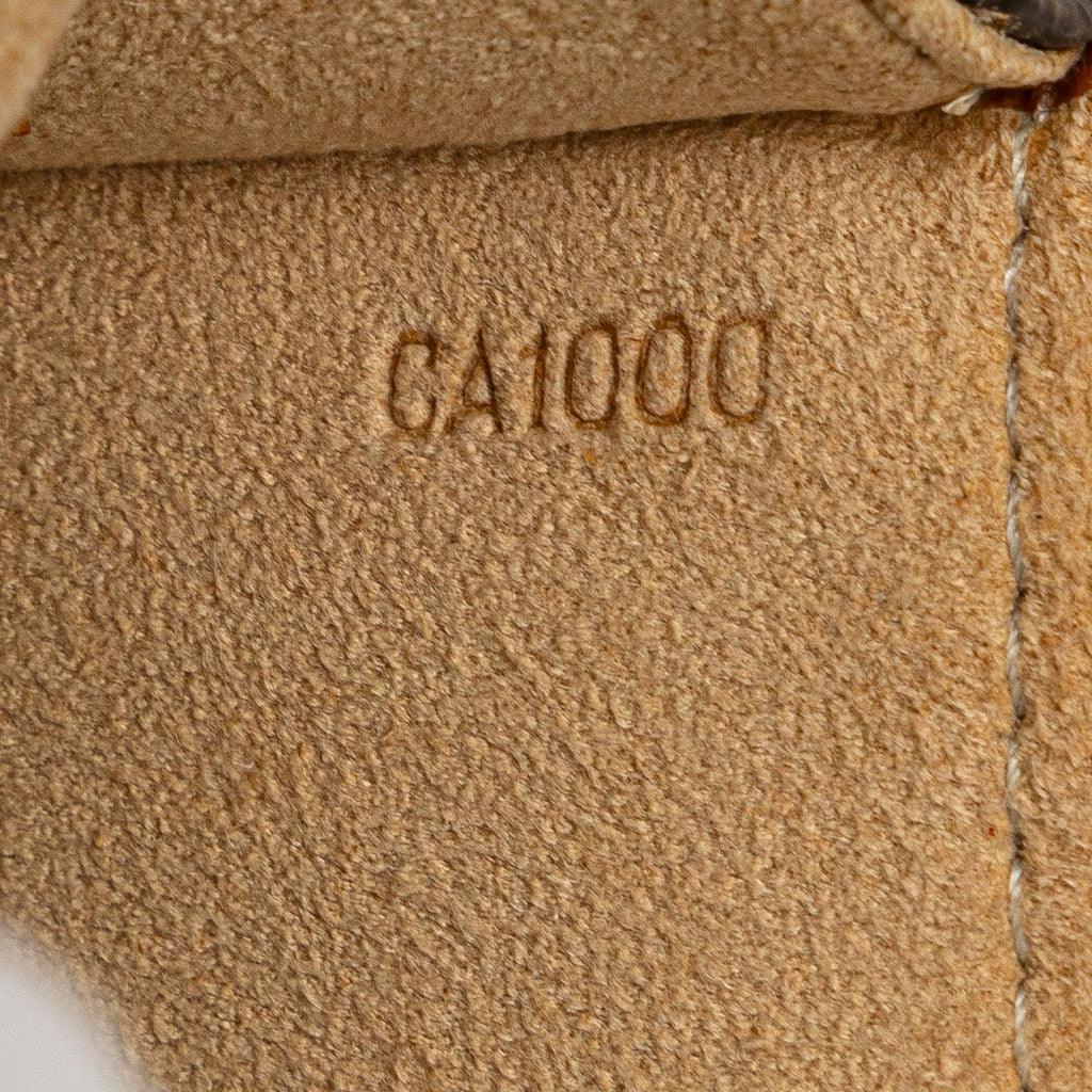 Louis Vuitton Monogram Pochette Twin PM (SHG-fh5q54)