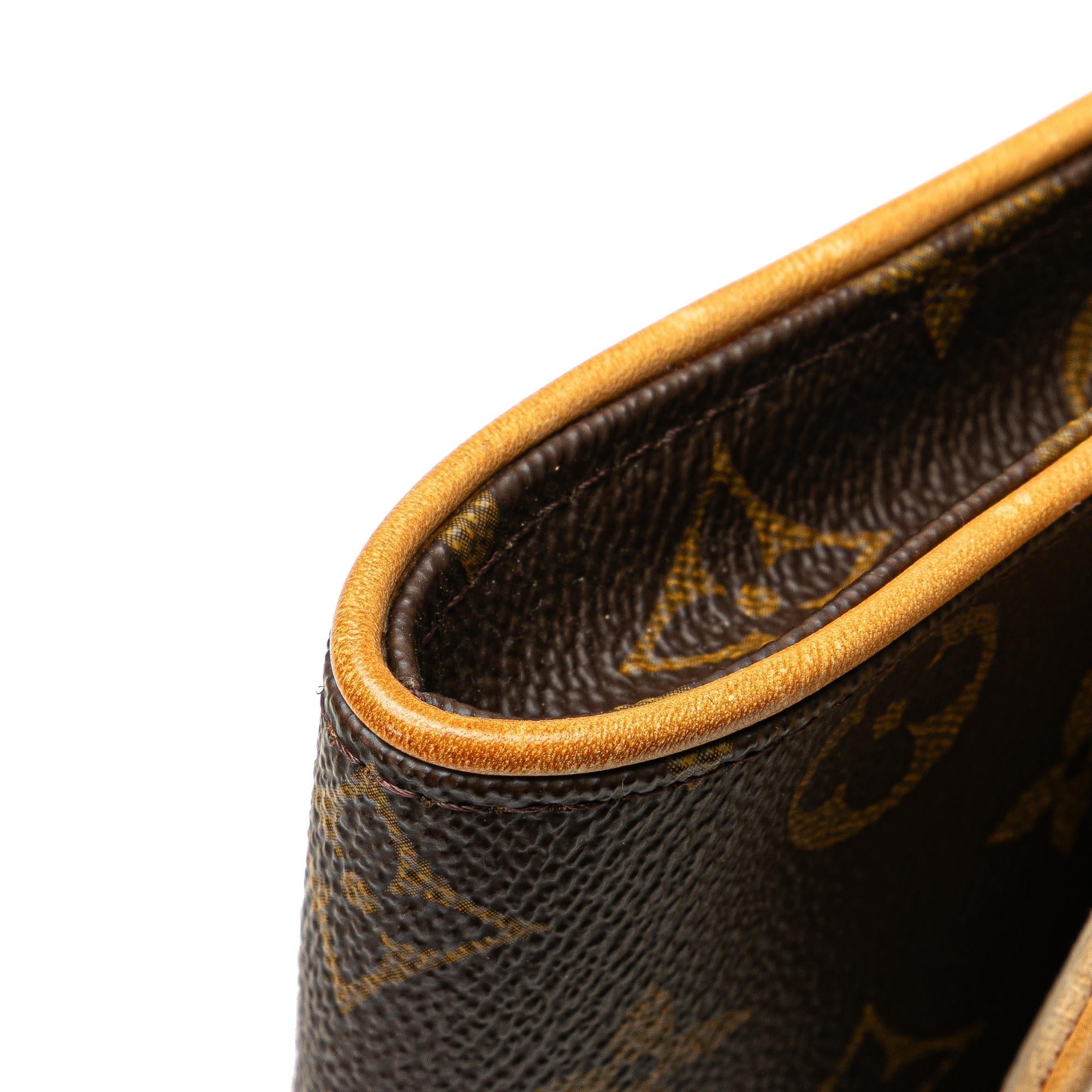 Louis Vuitton Monogram Pochette Twin PM