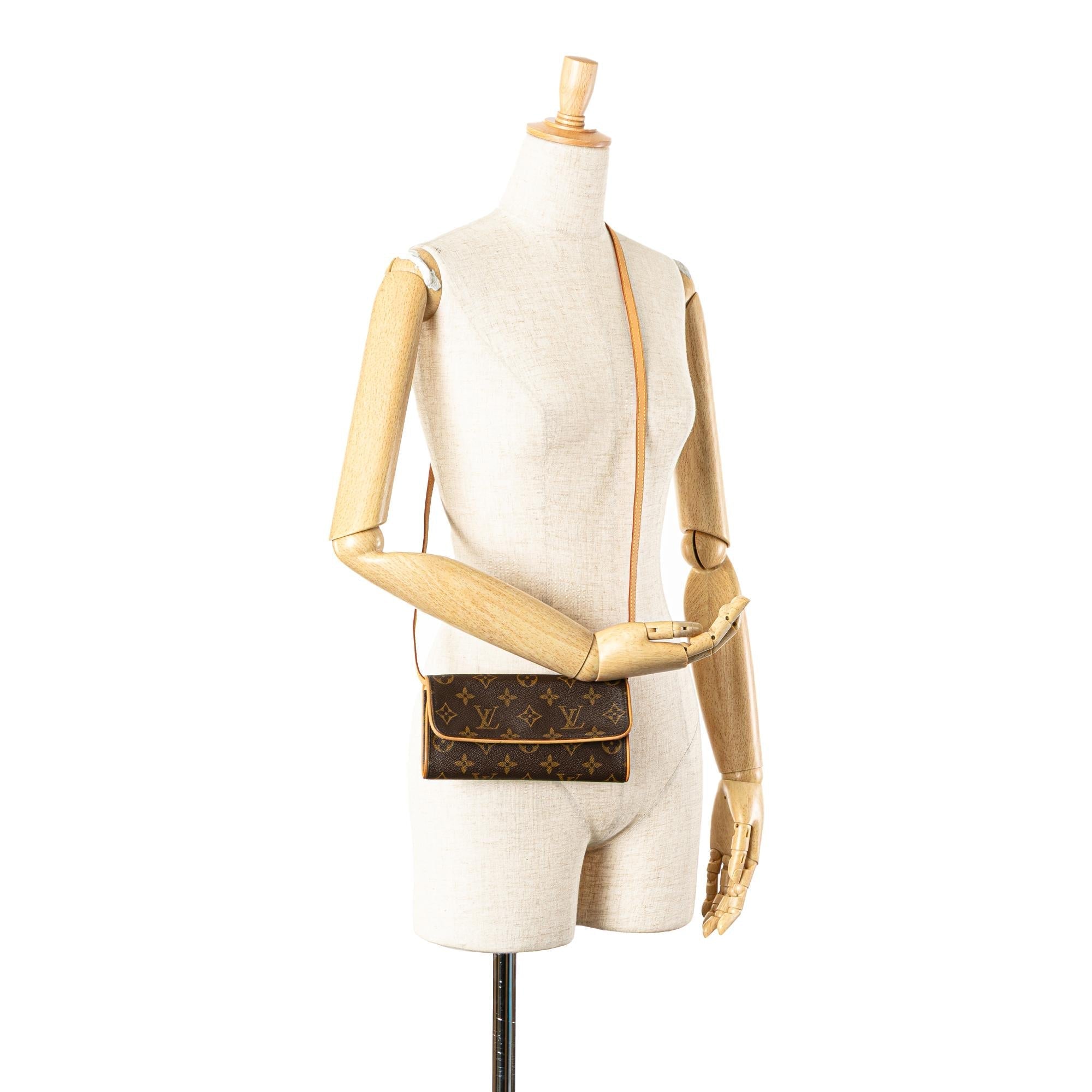 Louis Vuitton Monogram Pochette Twin PM